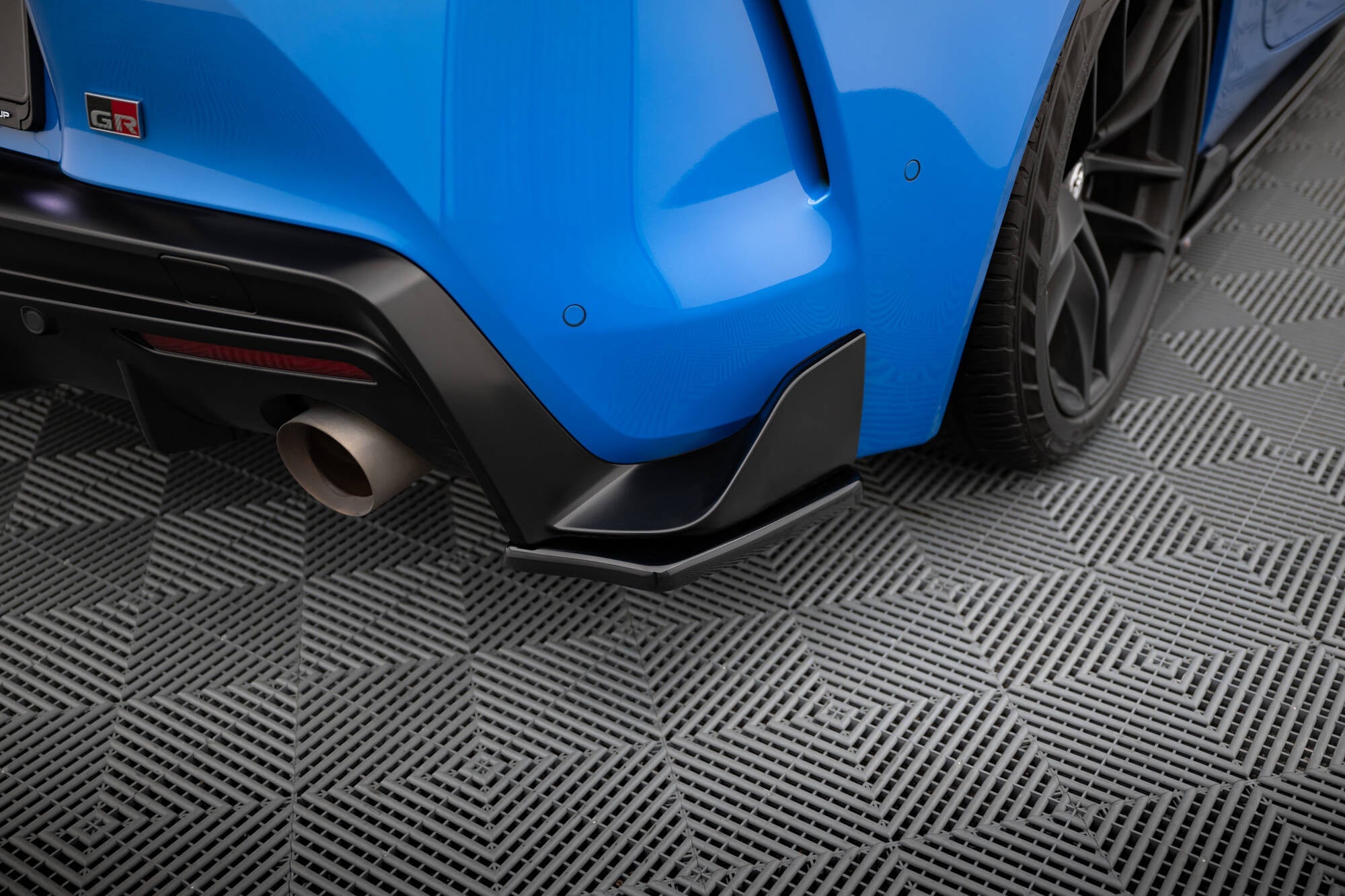 Maxton Design Splitters laterales traseros V.2 para Toyota Supra Mk5 - imagen 6