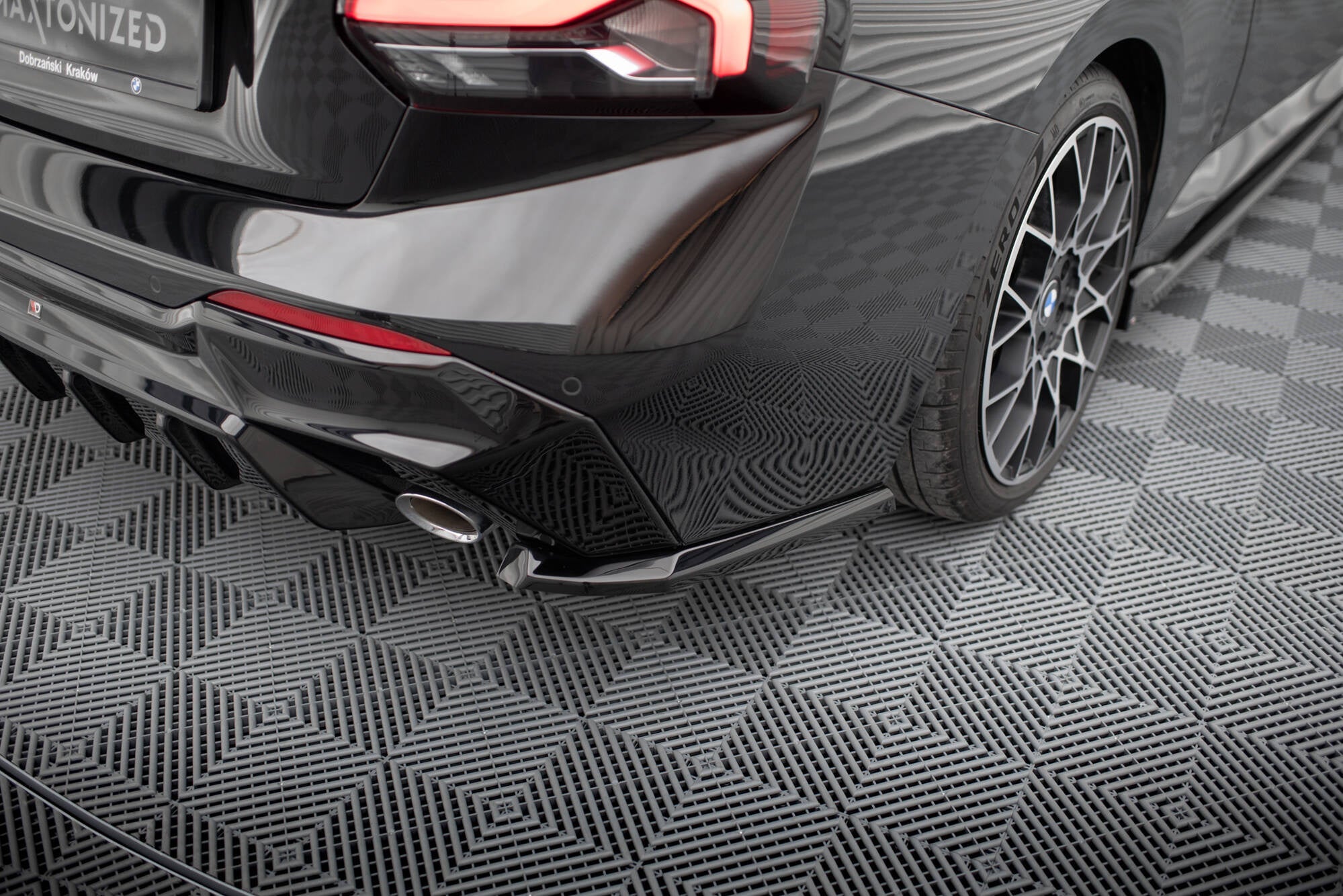 Maxton Design Splitters laterales traseros V.3 para BMW 2 G42 - imagen 1