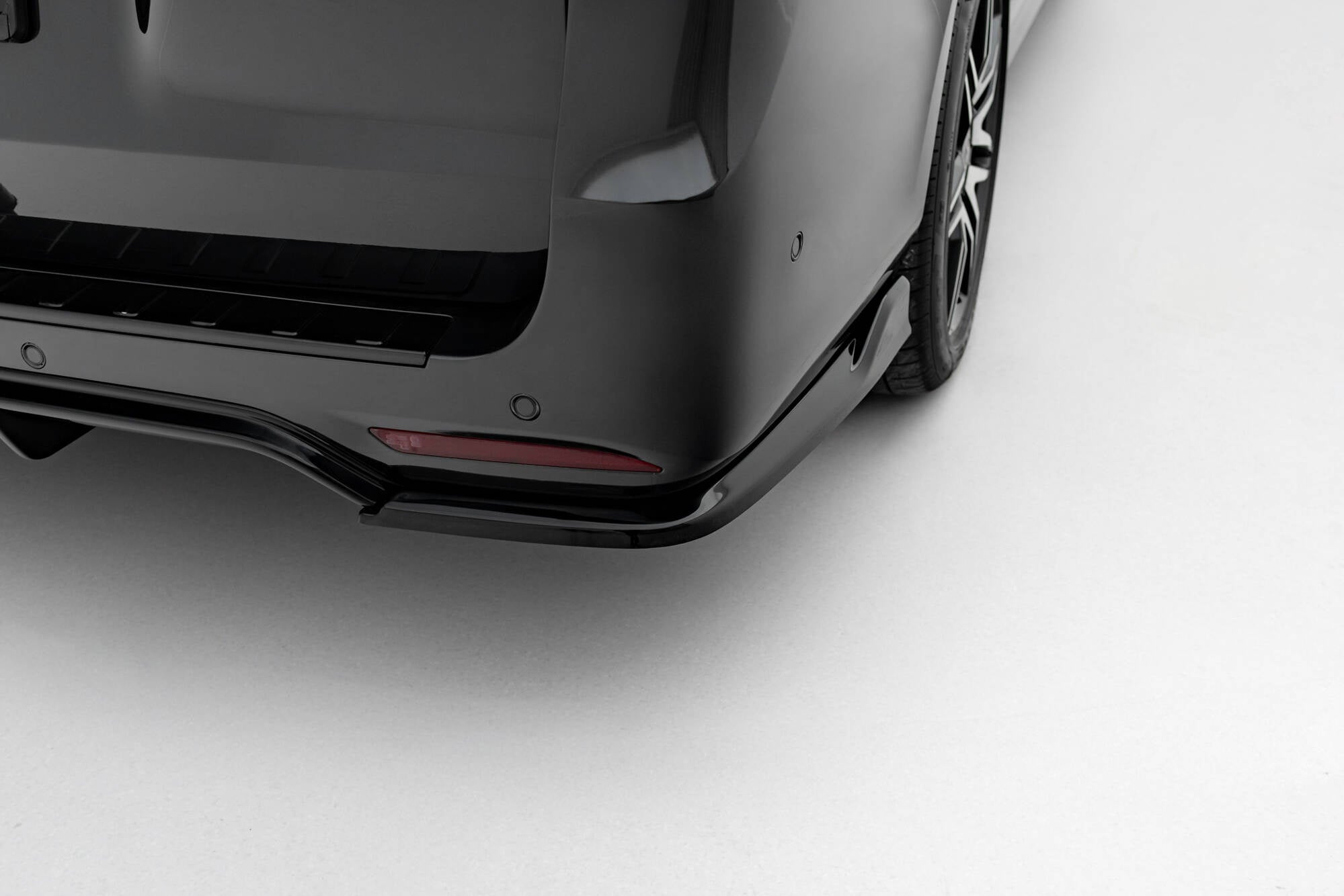Maxton Design Splitters laterales traseros V.3 para Mercedes-Benz V-Class AMG-Line W447 Facelift - imagen 2