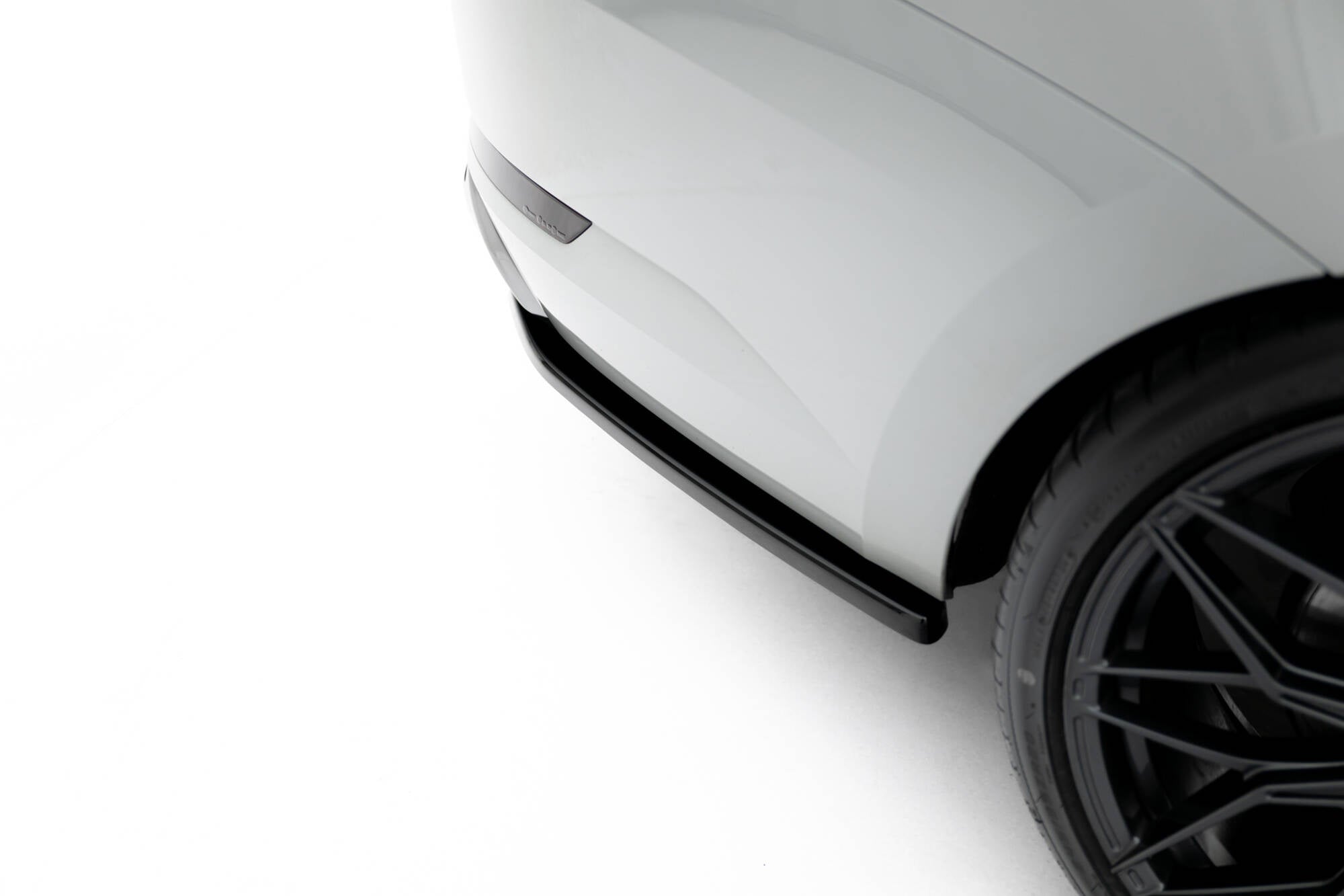 Maxton Design Splitters laterales traseros V.3 para Skoda Superb Liftback / Combi Mk3 - imagen 3