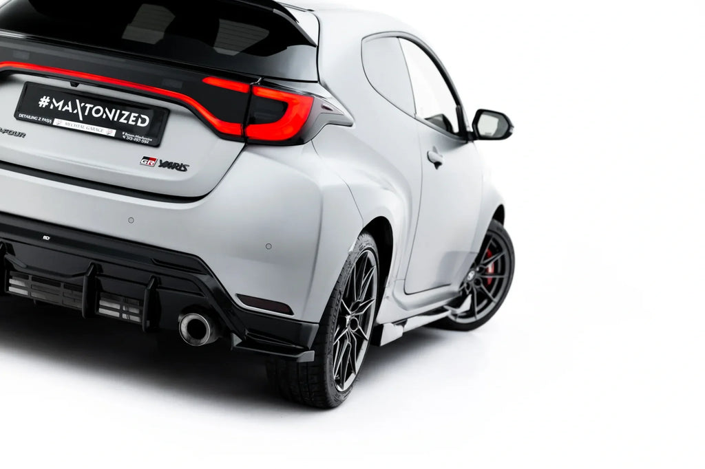 Maxton Design Splitters laterales traseros V.3 para Toyota GR Yaris Mk4 Facelift - imagen 1