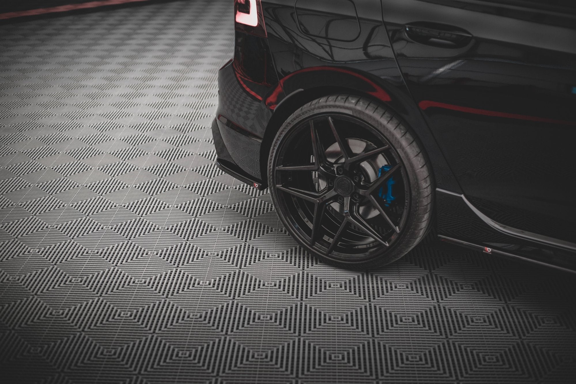 Maxton Design Splitters laterales traseros V.3 para Volkswagen Golf R Hatchback Mk8 para only with : VW-GO-8-R-RS1. - imagen 3