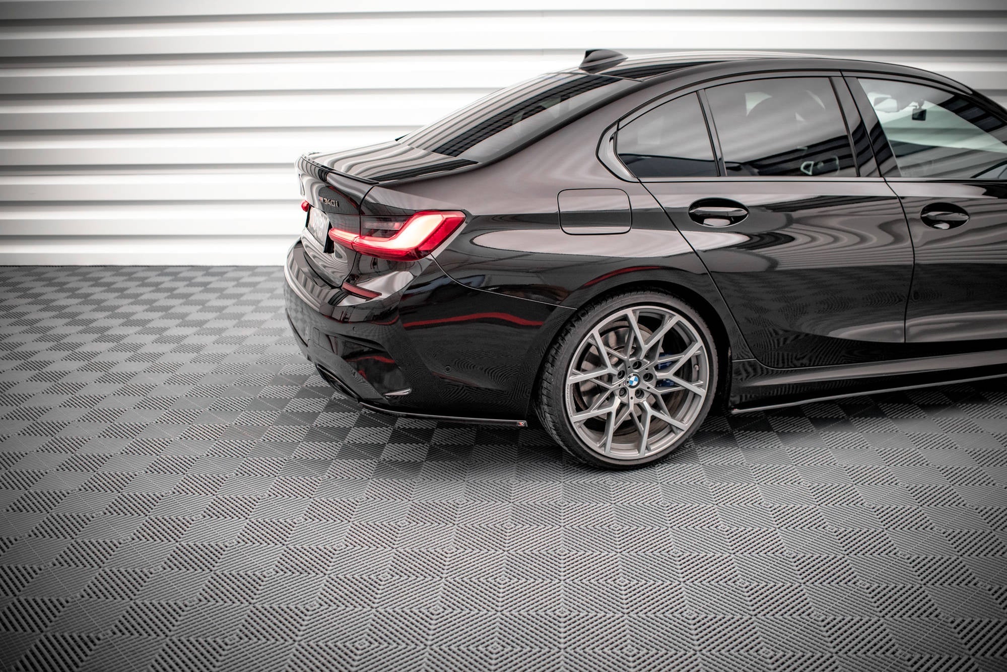 Maxton Design Splitters laterales traseros V.4 para BMW M340i G20 / G21 - imagen 2