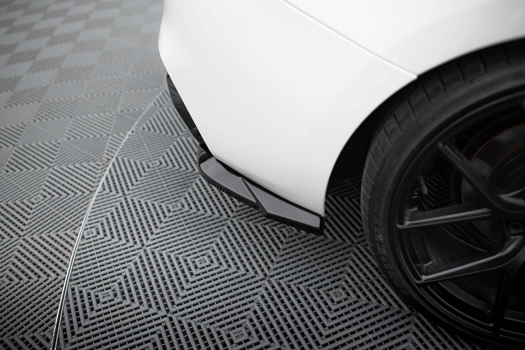 Maxton Design Splitters laterales traseros V.5 (For Rear Valance V.3) para BMW 1 M-Pack / M140i F20 Facelift - imagen 3