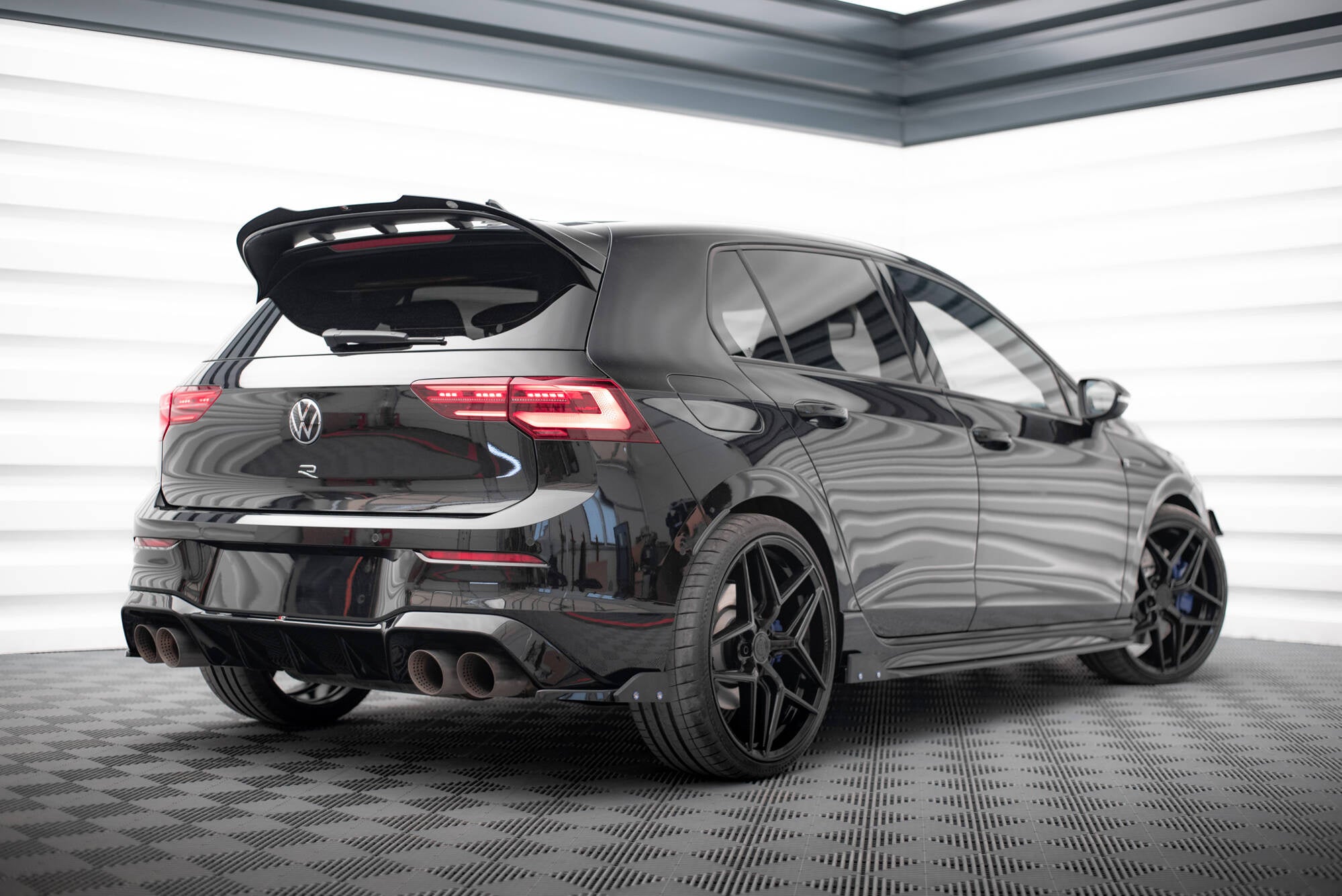 Maxton Design Splitters laterales traseros V.5 + Flaps para Volkswagen Golf R Hatchback Mk8 para only with : VW-GO-8-R-RS1G - imagen 2