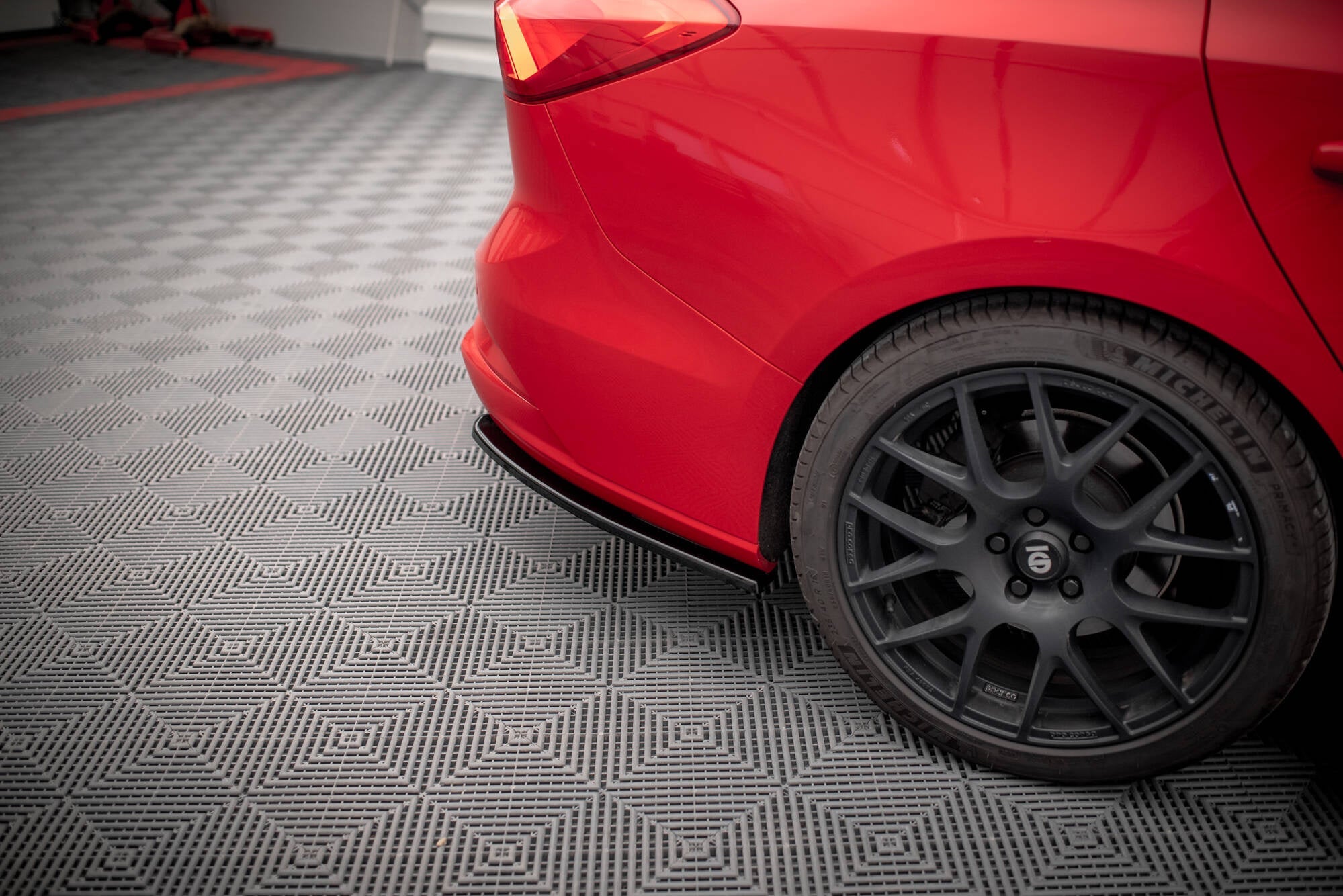 Maxton Design Splitters laterales traseros V.5 para Ford Focus Estate ST Mk4 - imagen 3
