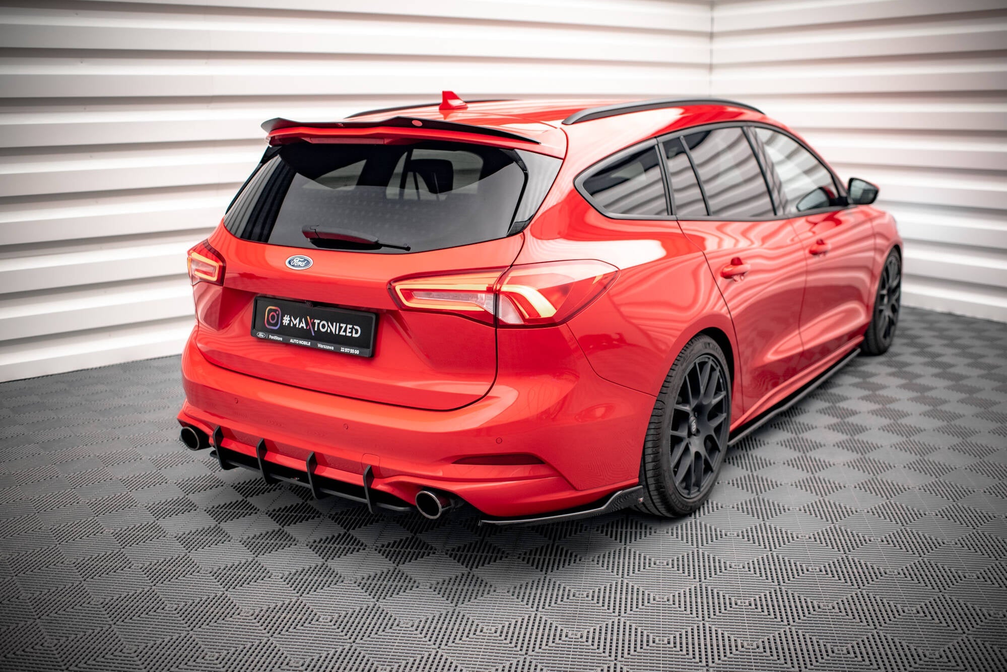 Maxton Design Splitters laterales traseros V.6 para Ford Focus Estate ST Mk4 - imagen 2