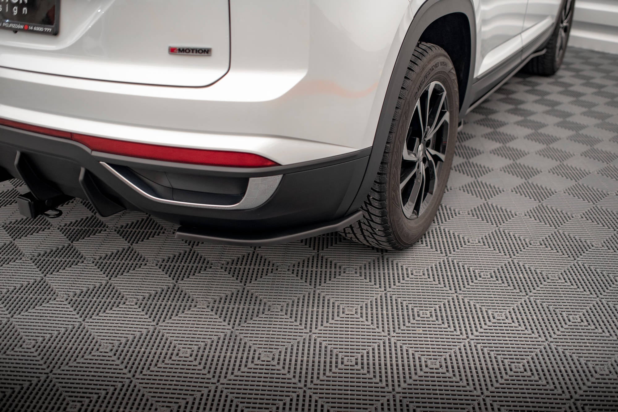 Maxton Design Splitters laterales traseros para Volkswagen Atlas Cross - imagen 1