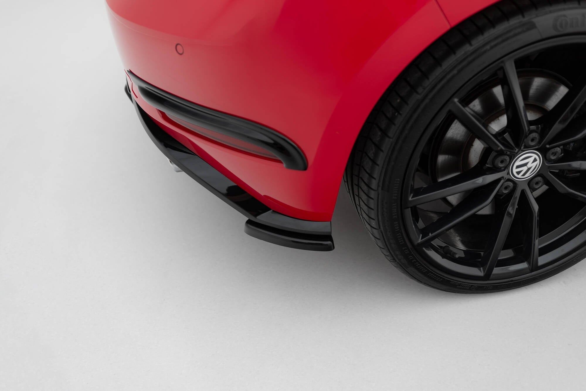 Maxton Design Splitters laterales traseros para Volkswagen Golf Hatchback R / R-Line Mk7 Facelift - imagen 6