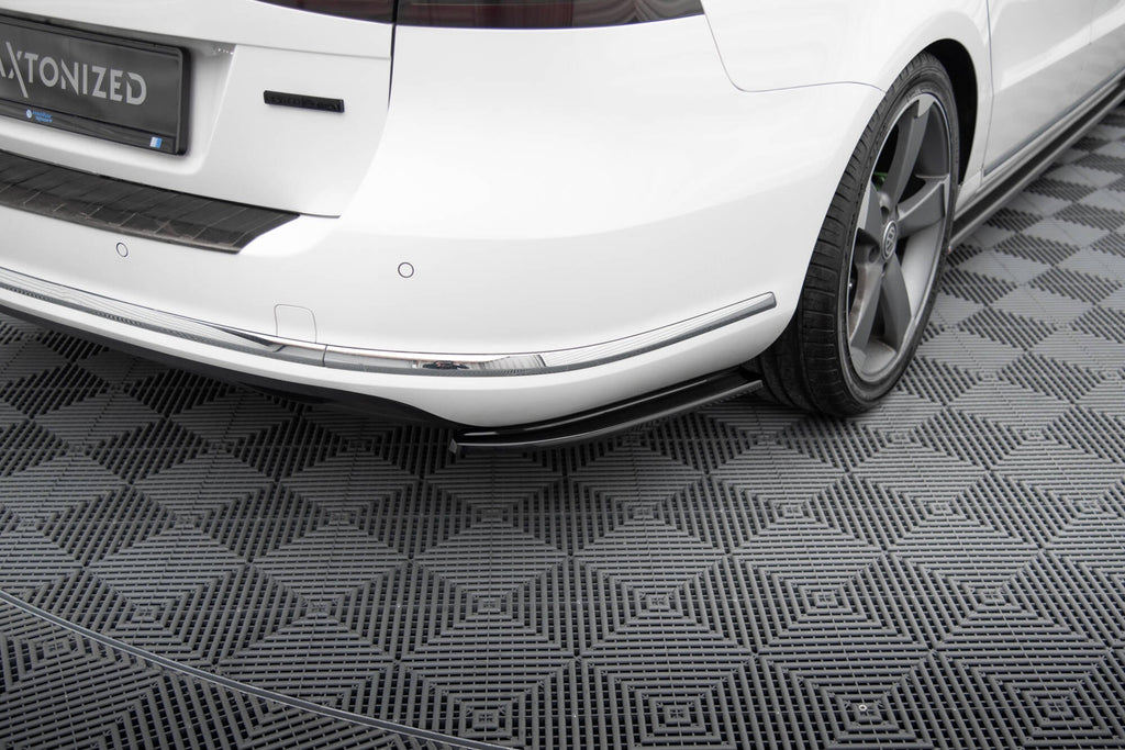 Maxton Design Splitters laterales traseros para Volkswagen Passat Variant B7 - imagen 1