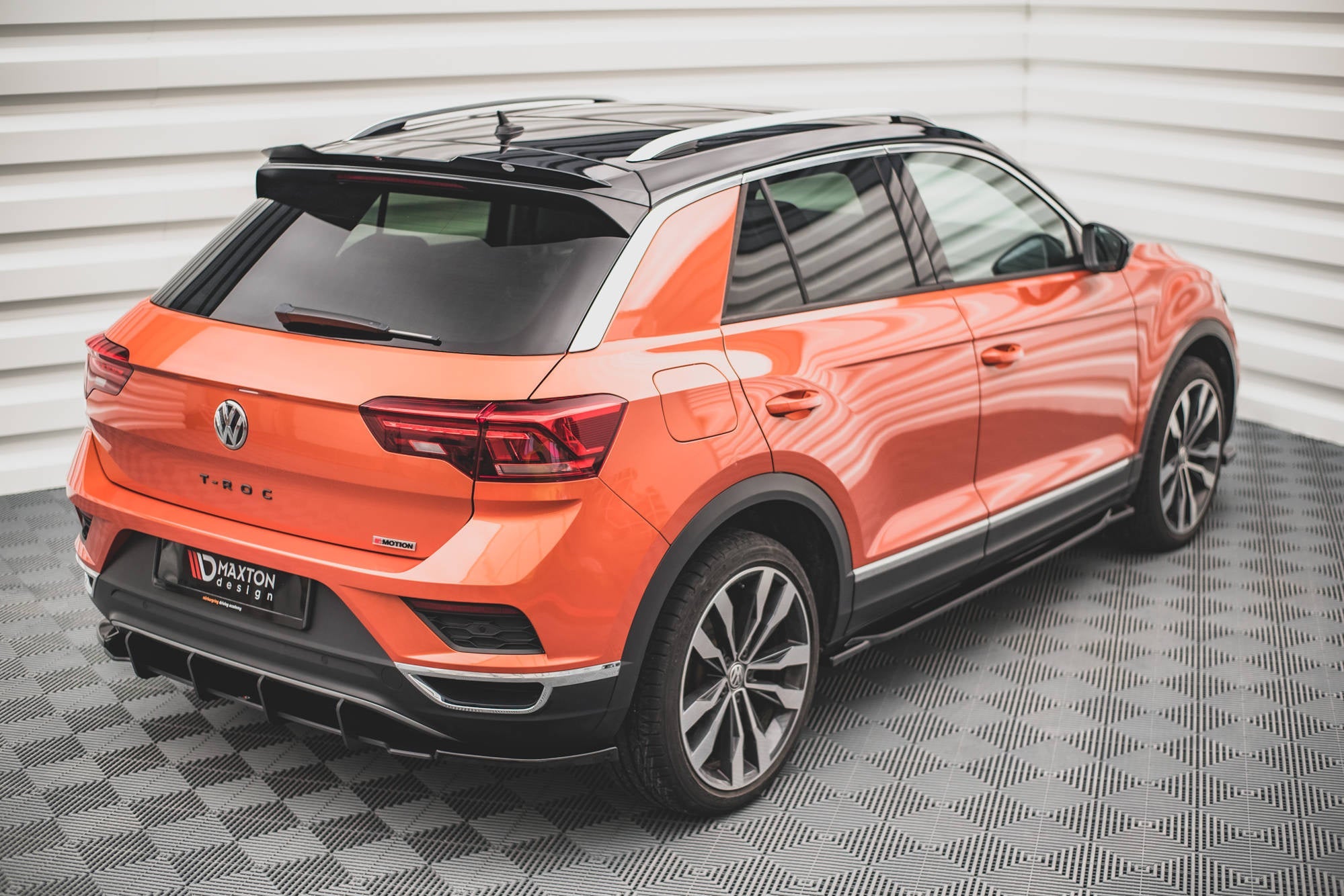 Maxton Design Splitters laterales traseros para Volkswagen T-Roc Mk1 - imagen 2
