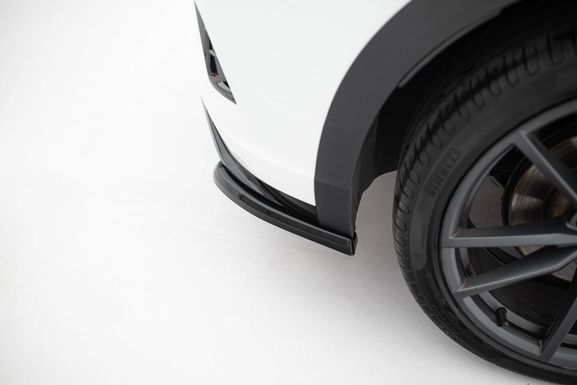 Maxton Design Splitters laterales traseros para Volkswagen T-Roc R Mk1 - imagen 2