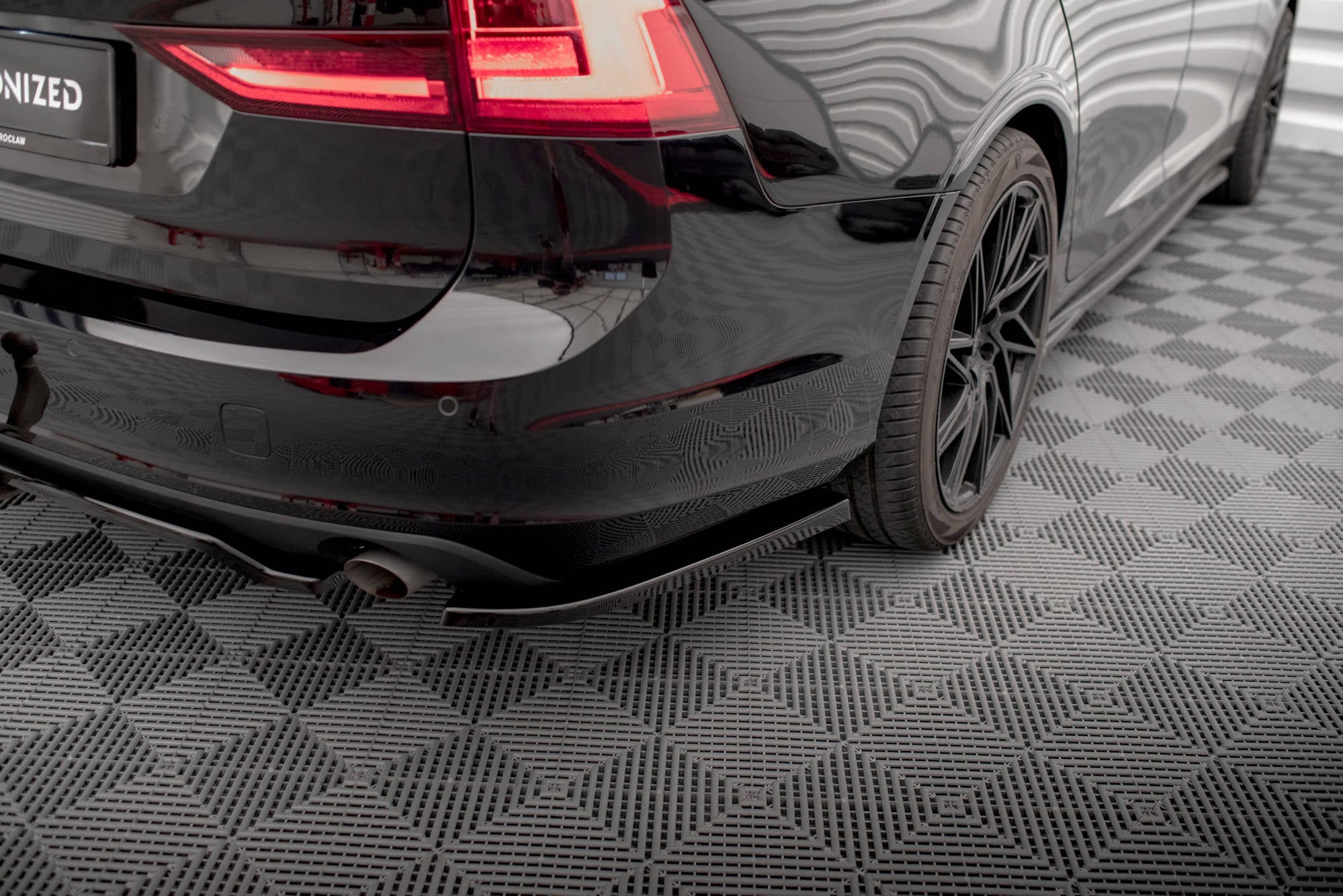 Maxton Design Splitters laterales traseros para Volvo V90 Mk2 - imagen 1