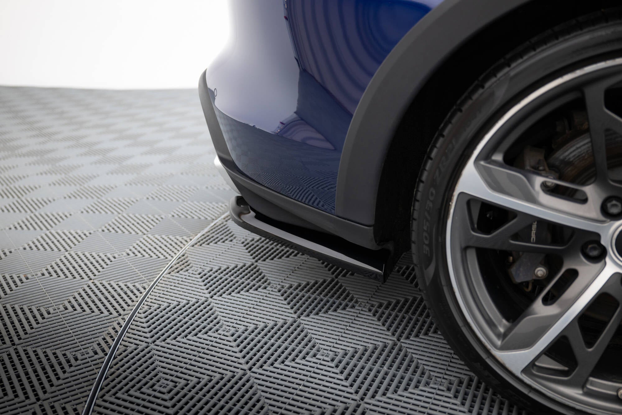 Maxton Design Splitters laterales traseros para Porsche Taycan Cross Turismo 4S - imagen 3