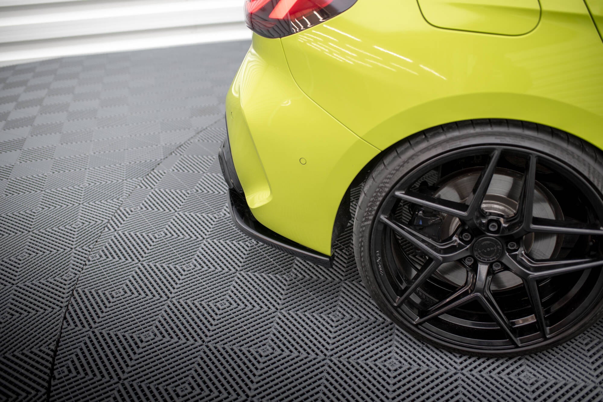 Maxton Design Splitters laterales traseros V.10 (For Rear Valance V.2) para BMW 1 M-Pack / M135i / 128ti F40 - imagen 3