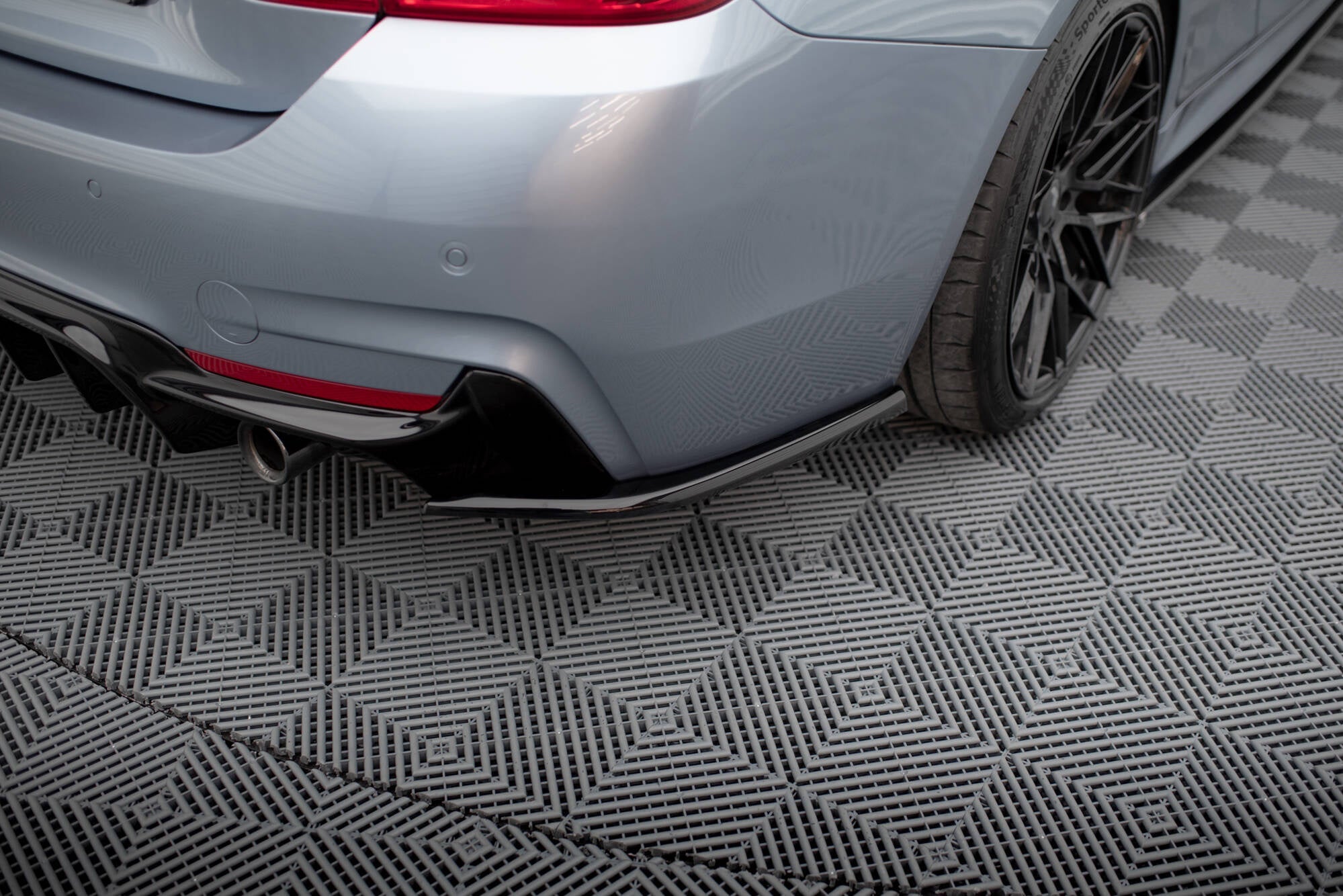 Maxton Design Splitters laterales traseros V.4 para BMW 4 Coupe M-Pack F32 - imagen 1