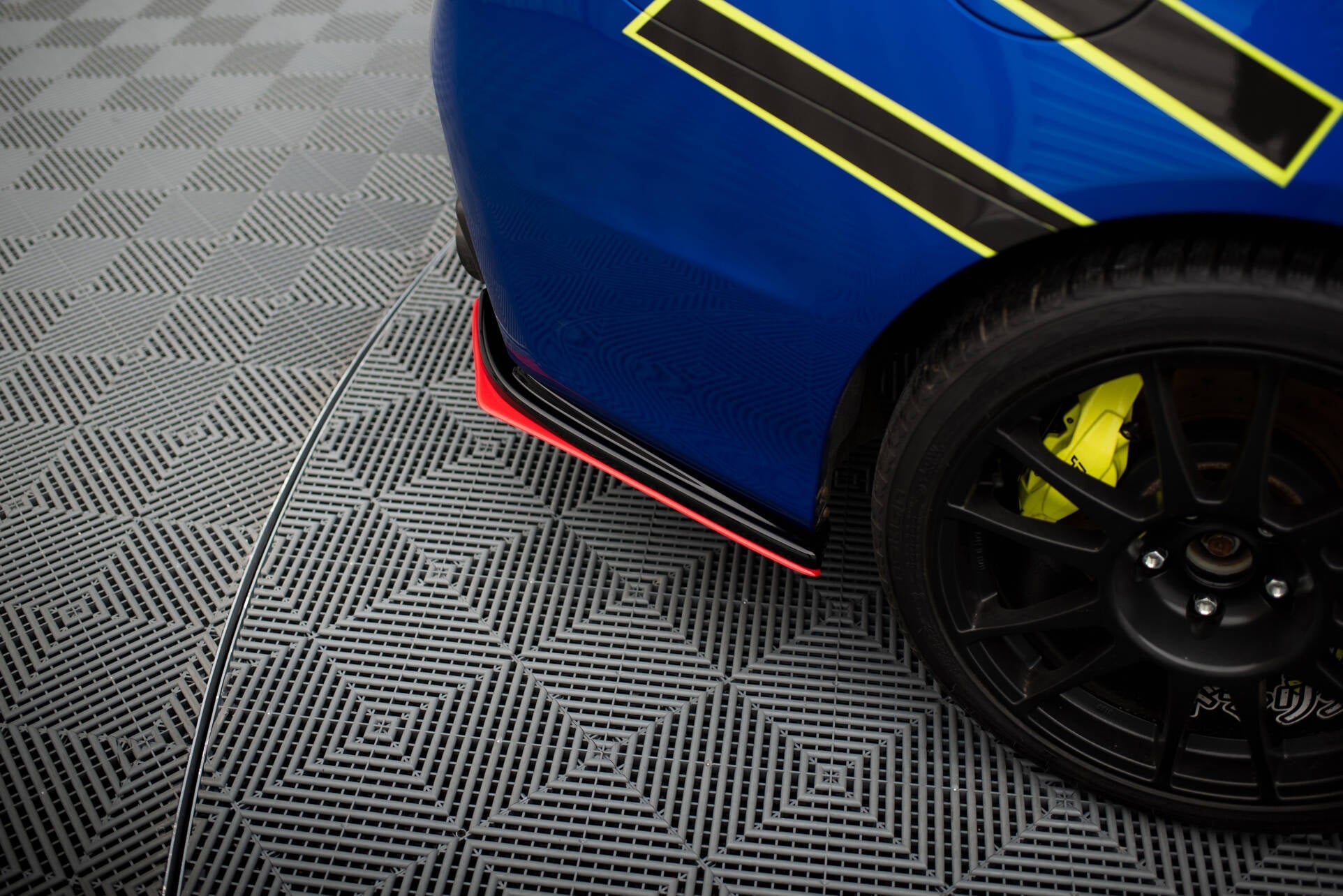 Maxton Design Splitters laterales traseros V.2 para Subaru WRX STI - imagen 3