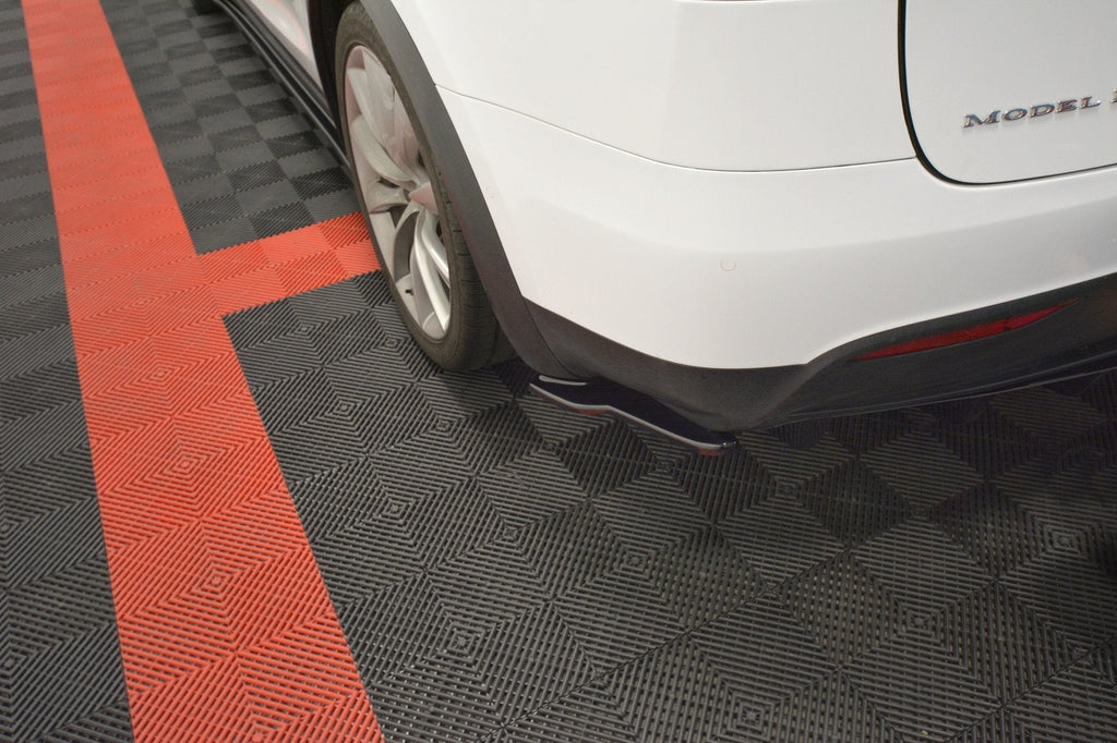 Maxton Design Splitters laterales traseros V.2 para Tesla Model X - imagen 2