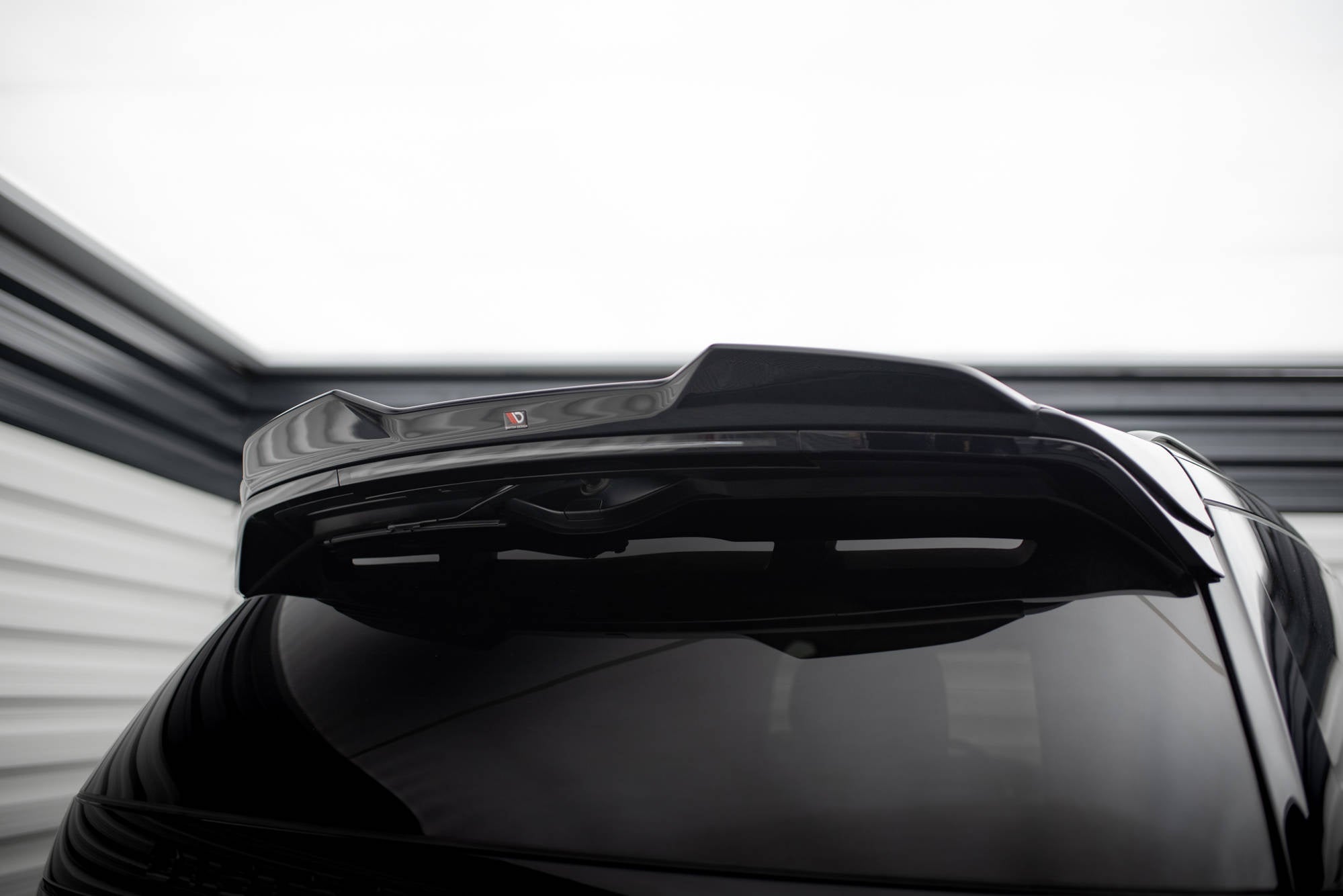 Maxton Design Extensión de alerón 3D para Land Rover Discovery HSE Mk5 - imagen 1