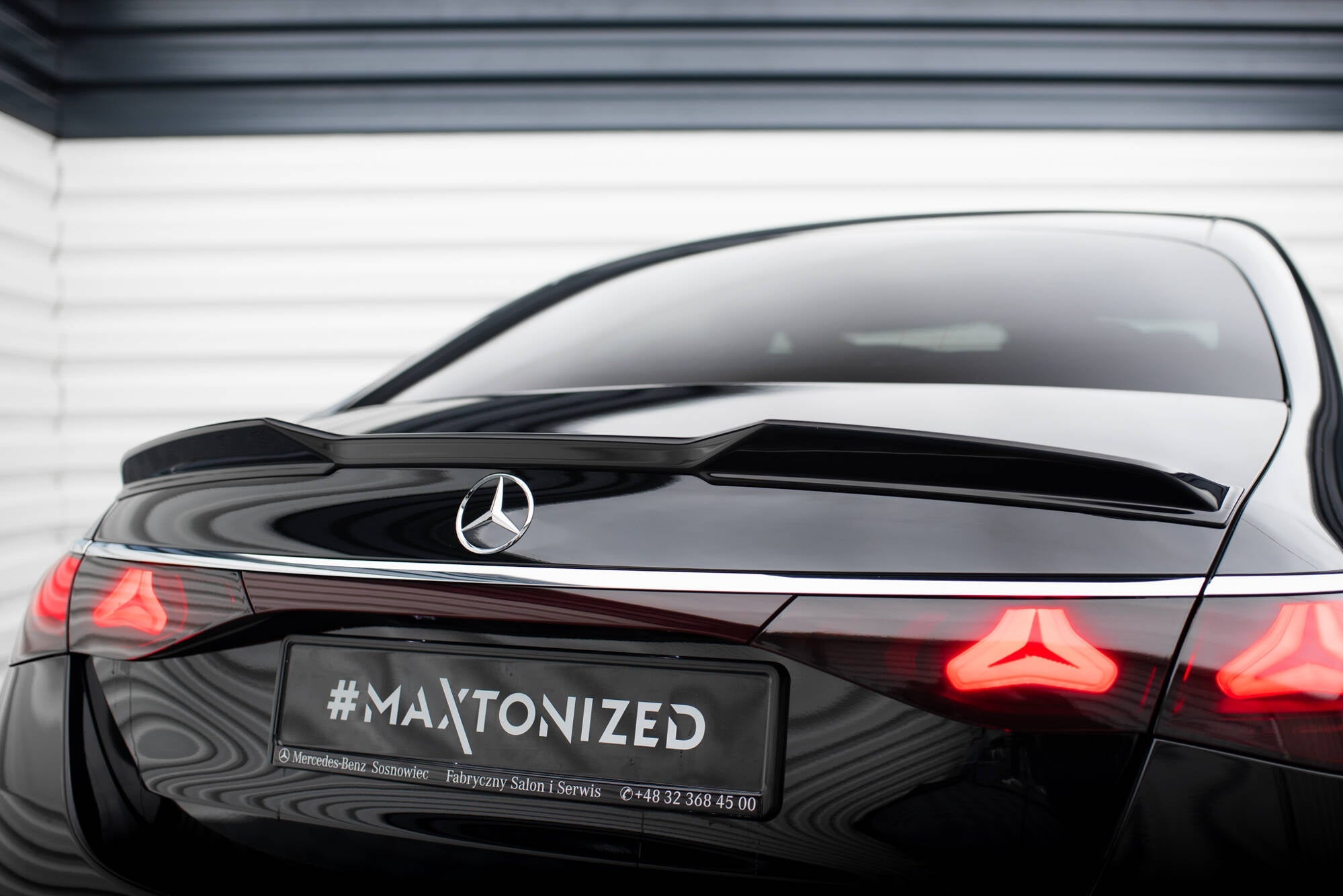Maxton Design Extensión de alerón 3D para Mercedes-Benz E Sedan AMG-Line W214 - imagen 1