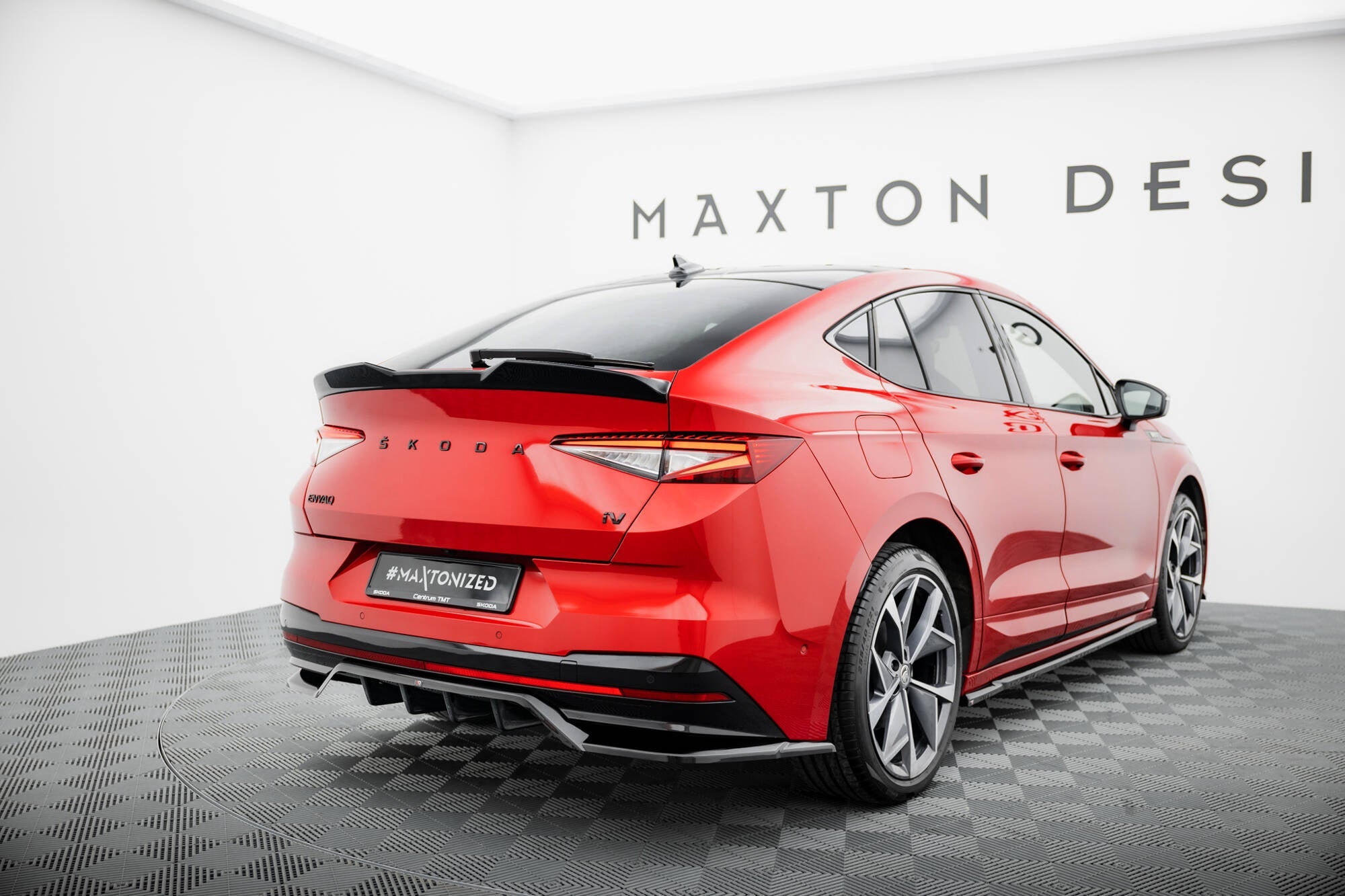 Maxton Design Extensión de alerón 3D para Skoda Enyaq Coupe iV RS - imagen 2