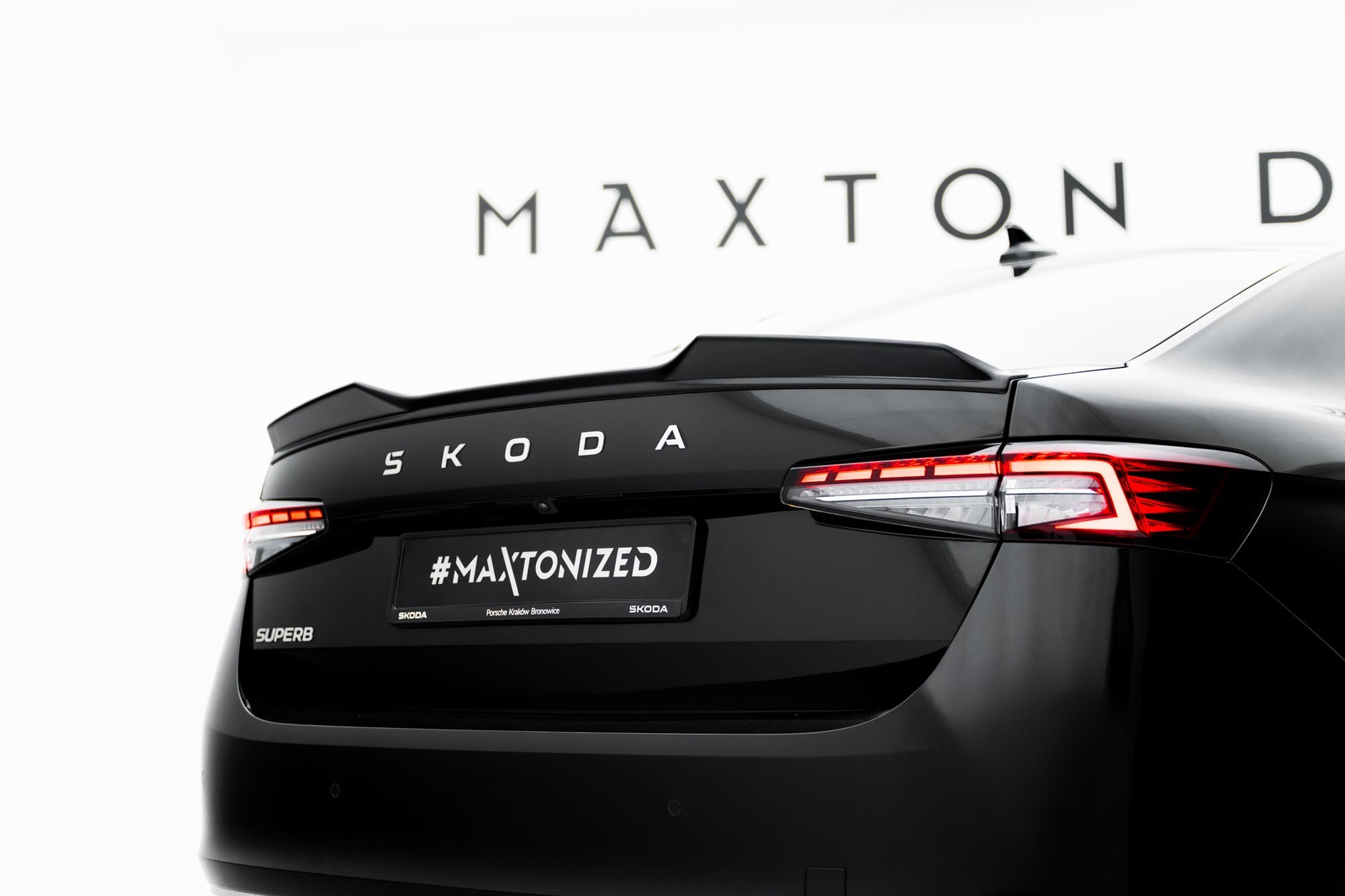 Maxton Design Extensión de alerón 3D para Skoda Superb Standard / Sportline Sedan Mk4 - imagen 1