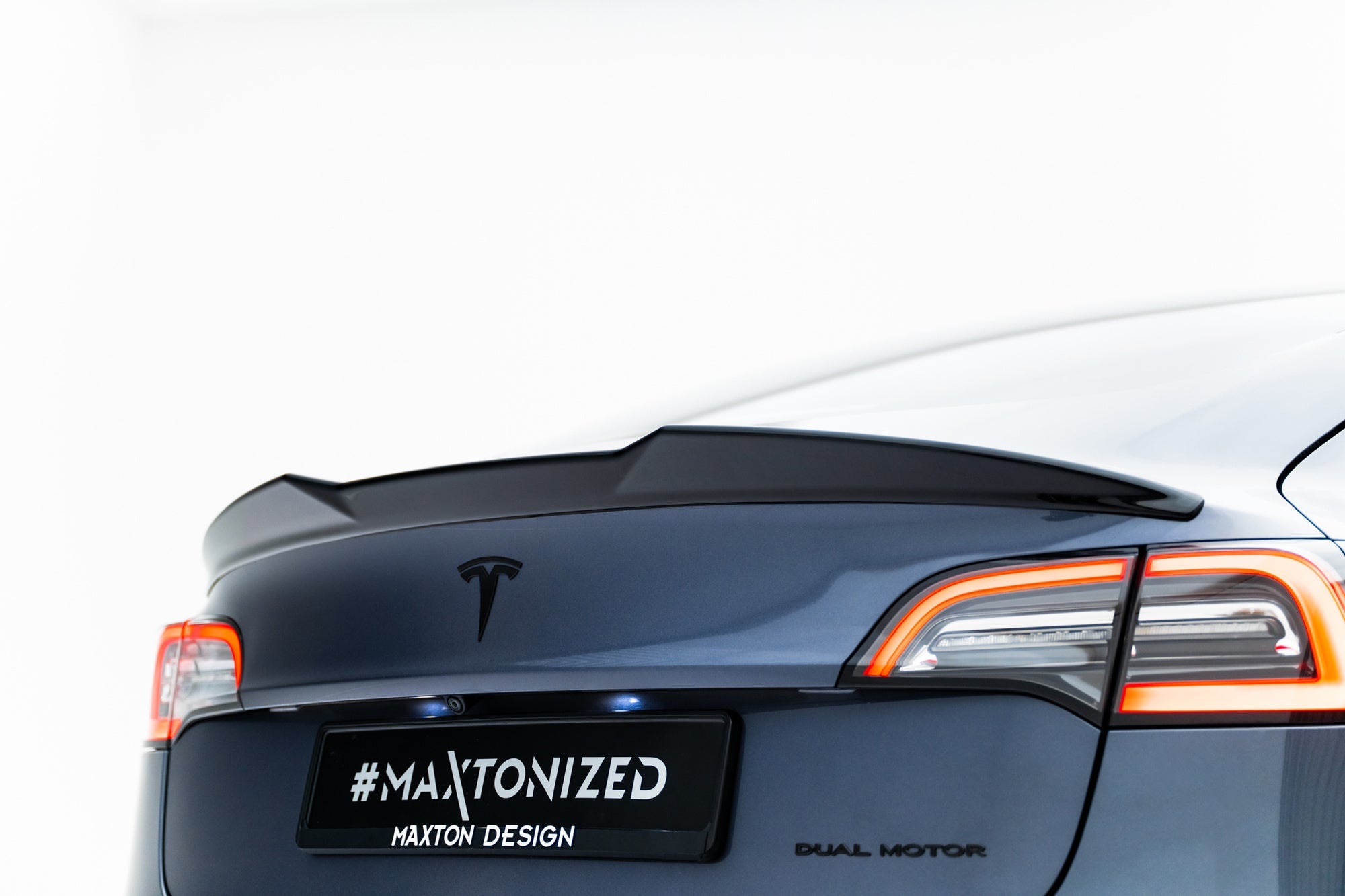 Maxton Design Extensión de alerón 3D para Tesla Model 3 - imagen 1