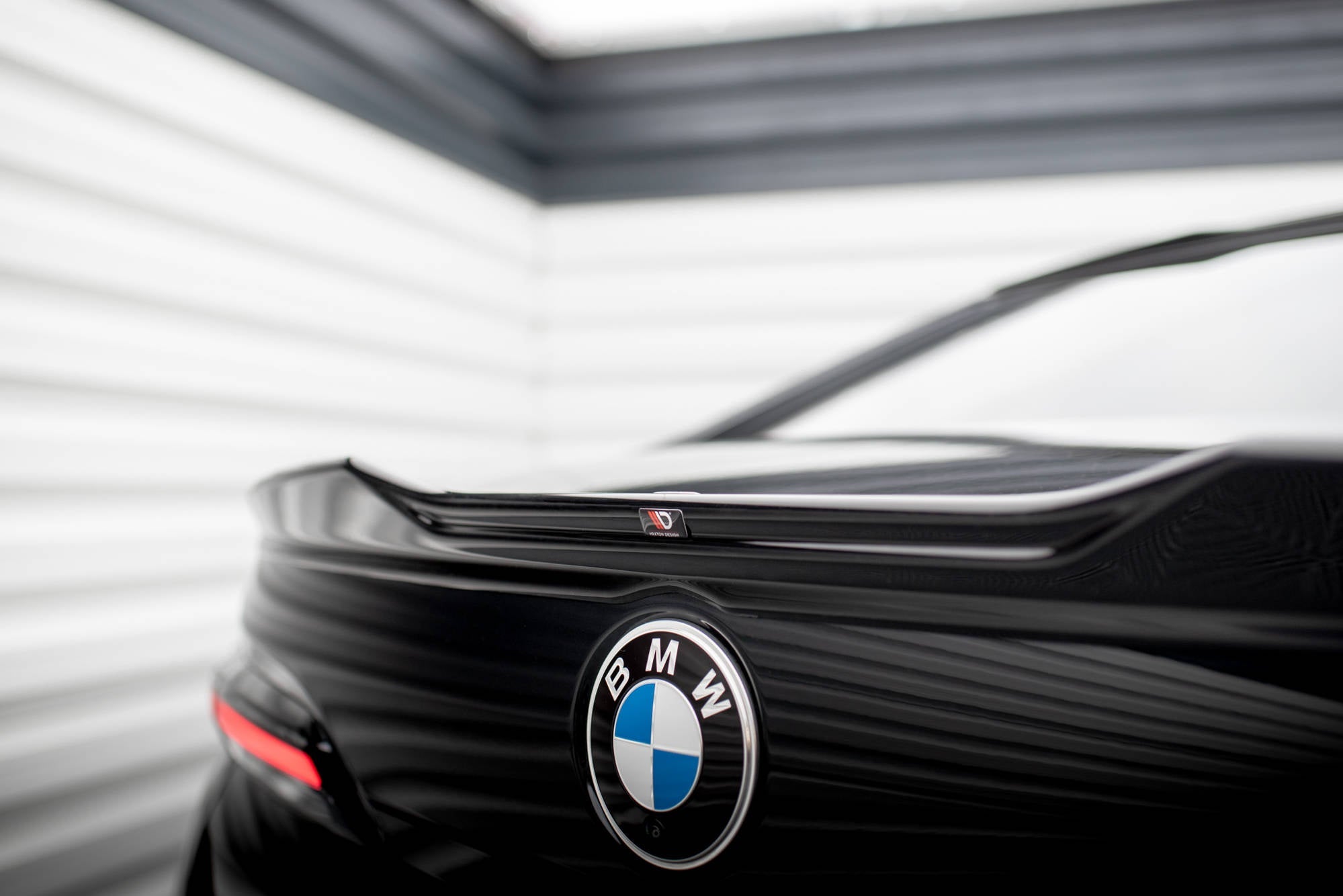 Maxton Design Extensión de alerón 3D V.1 para BMW 7 M-Pack / M760e / i7 M-Pack G70 - imagen 3