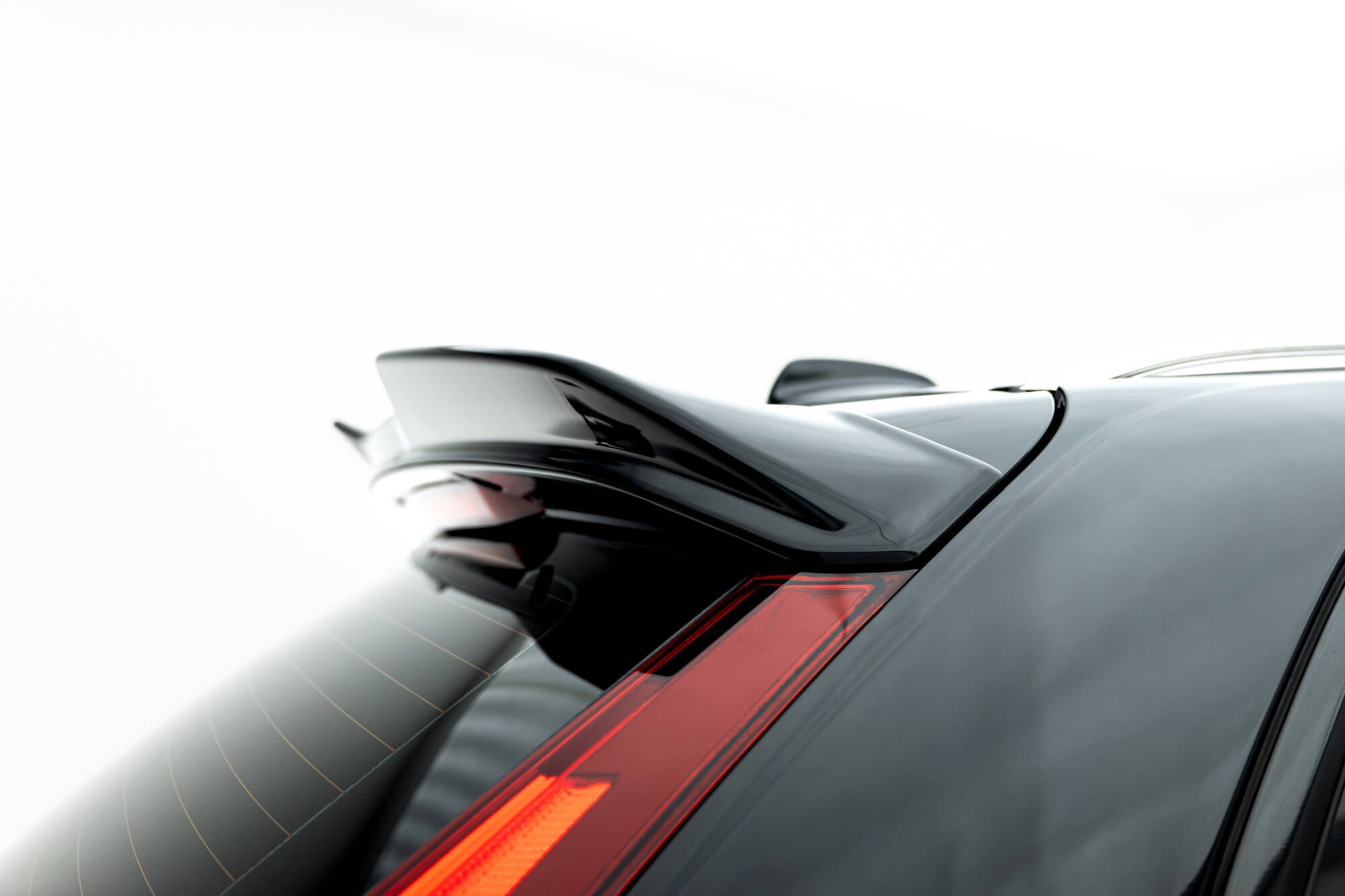 Maxton Design Extensión de alerón 3D para Volvo XC60 Mk2 - imagen 4