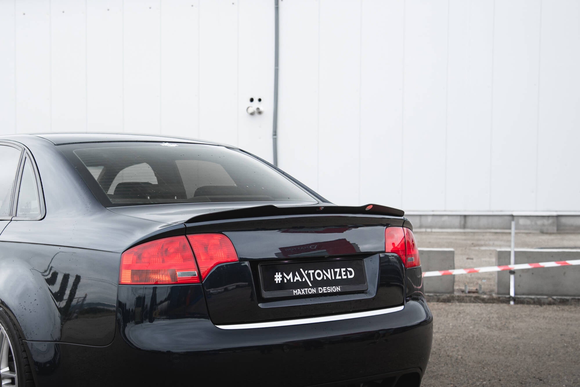 Maxton Design Extensión de alerón para Audi RS4 Sedan B7 - imagen 1