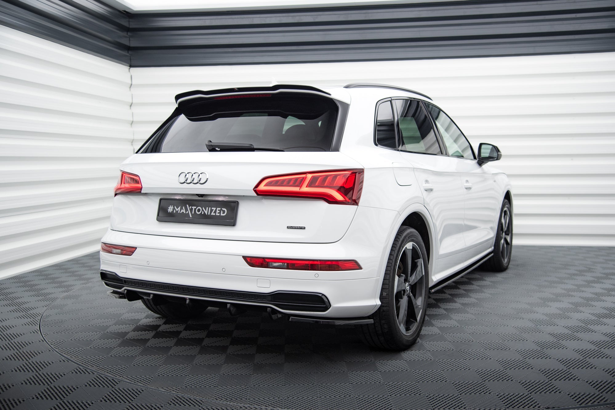 Maxton Design Extensión de alerón para Audi SQ5/Q5 S-line Mk2 - imagen 2