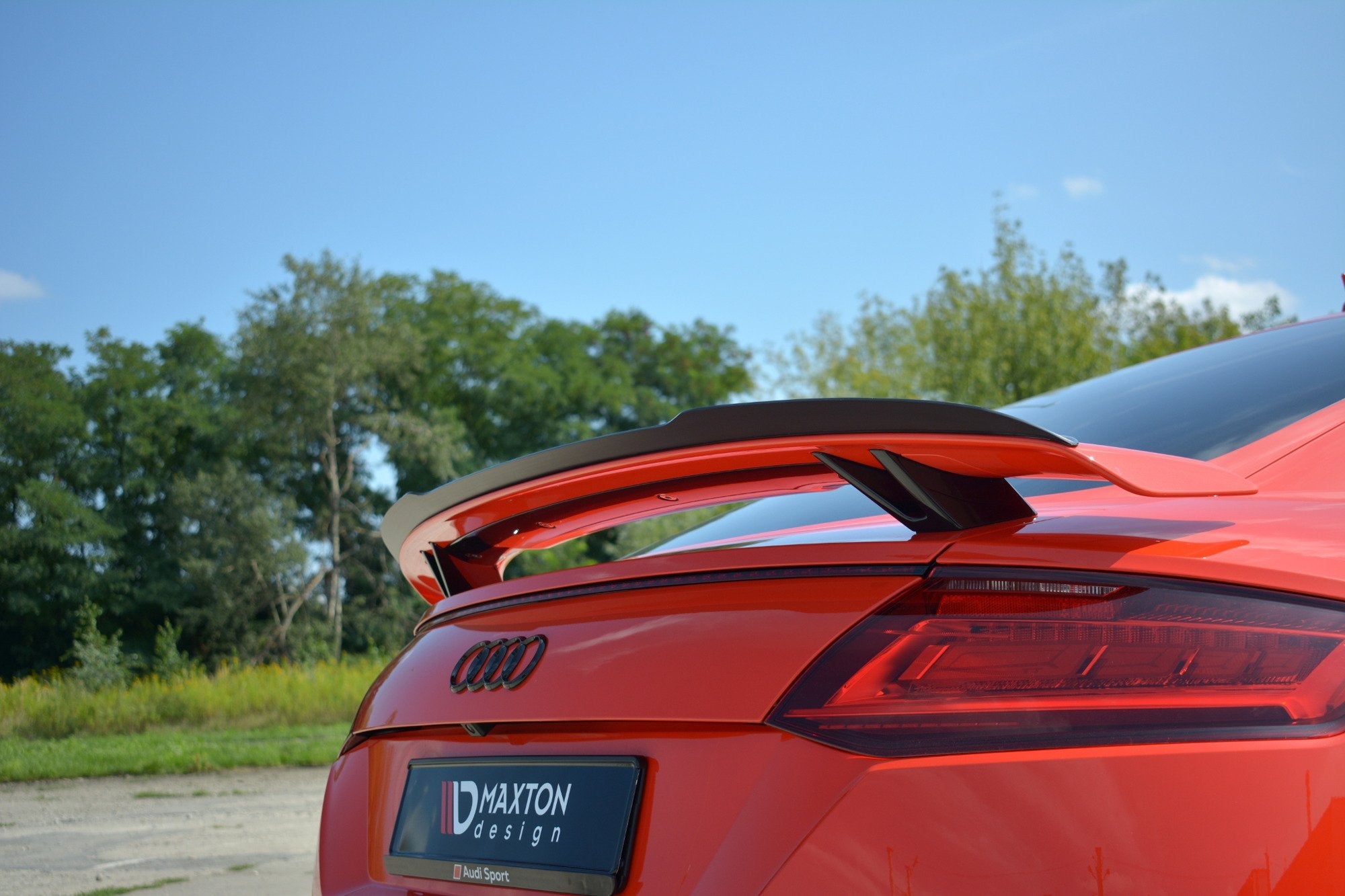 Maxton Design Extensión de alerón para Audi TT RS 8S - imagen 2