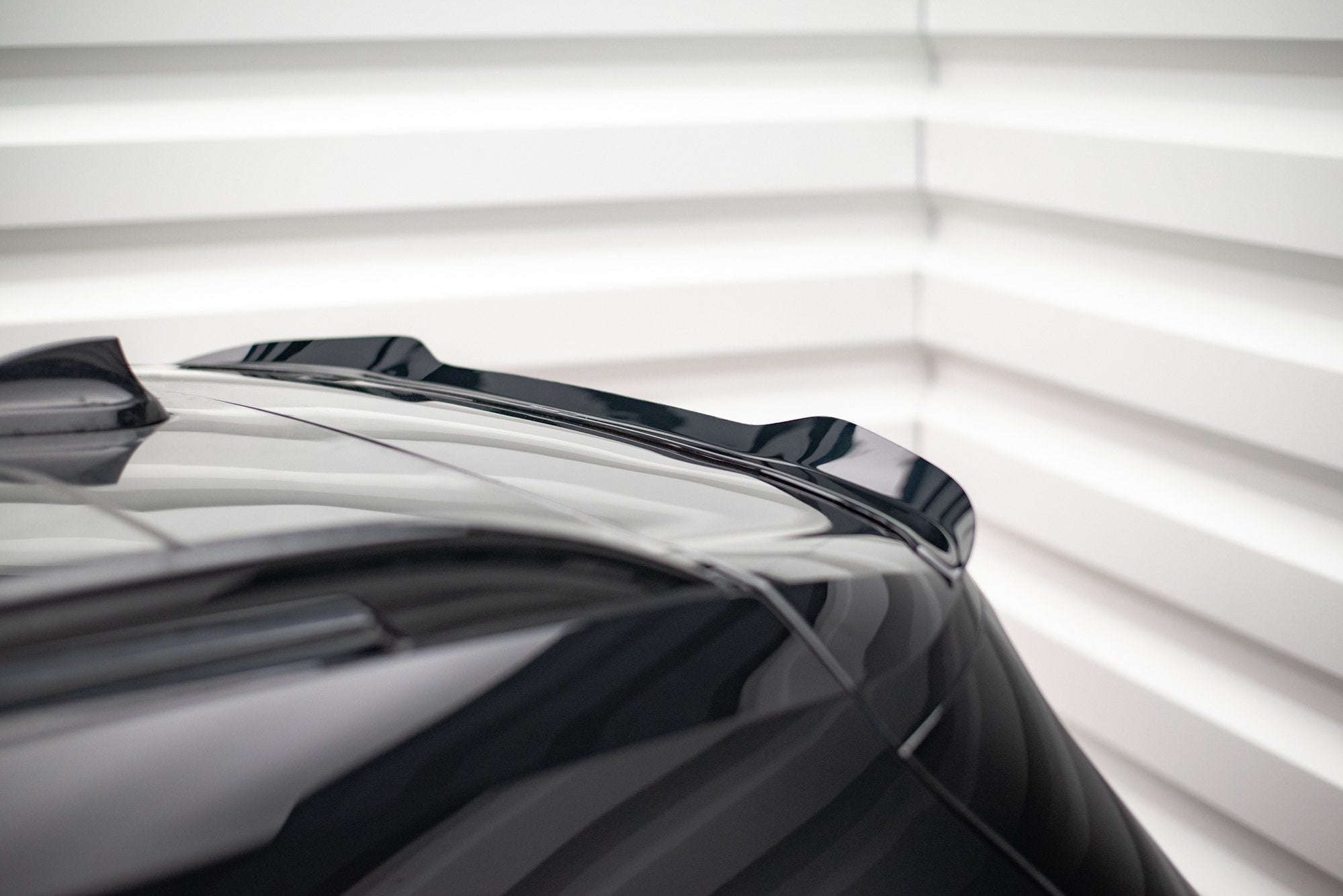 Maxton Design Extensión de alerón para BMW X7 M-Pack G07 - imagen 1