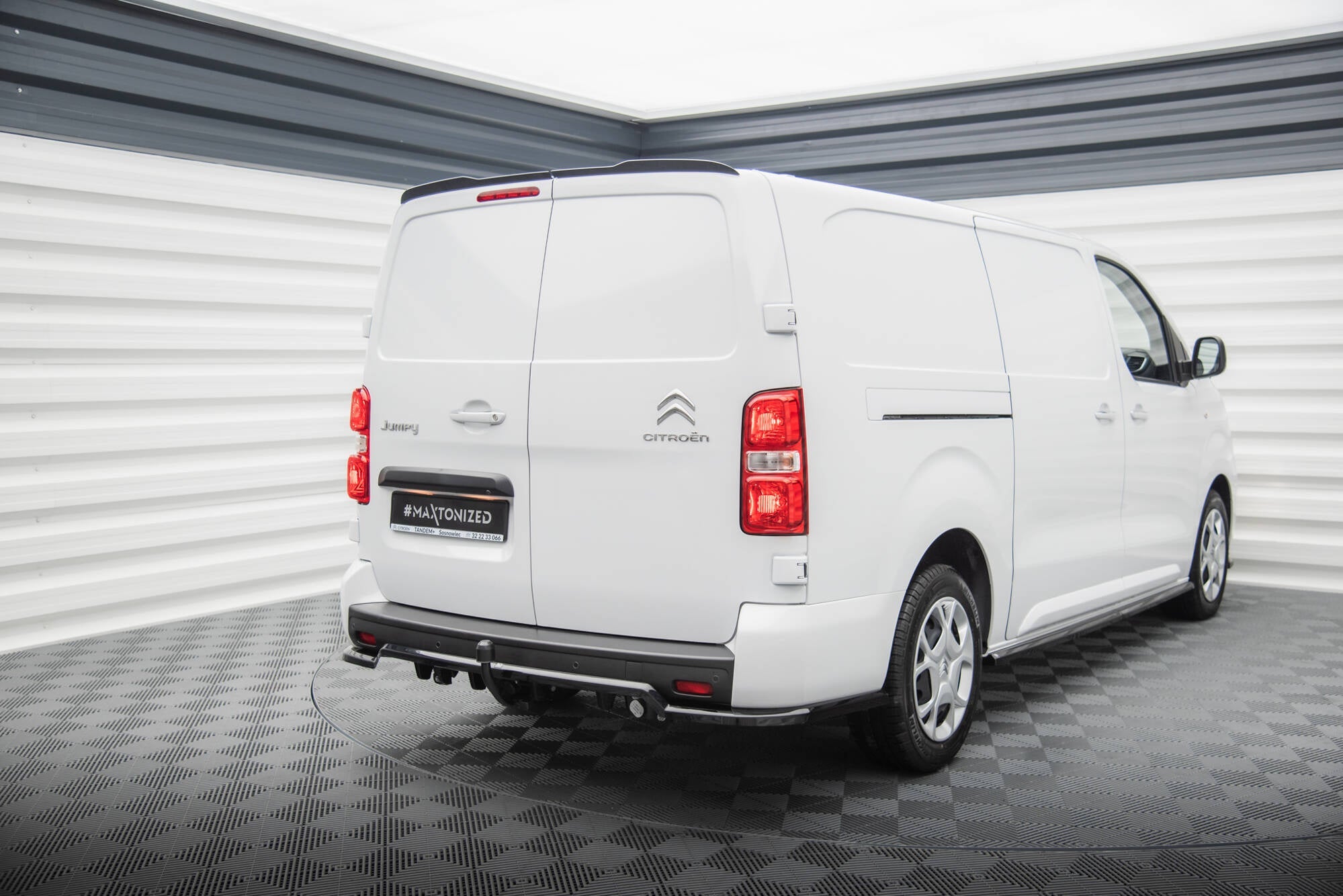 Maxton Design Extensión de alerón para Citroen Jumpy Mk3 - imagen 3