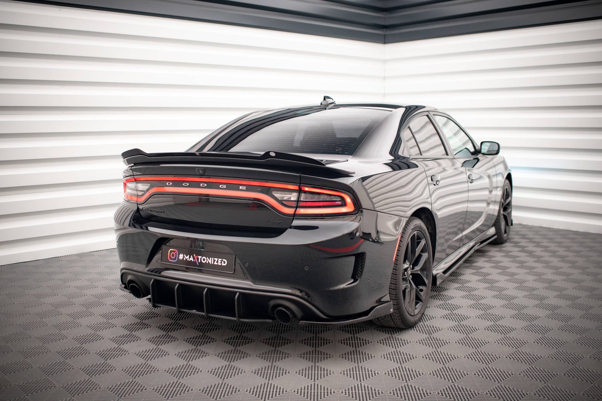 Maxton Design Extensión de alerón para Dodge Charger SRT Mk7 Facelift - imagen 2