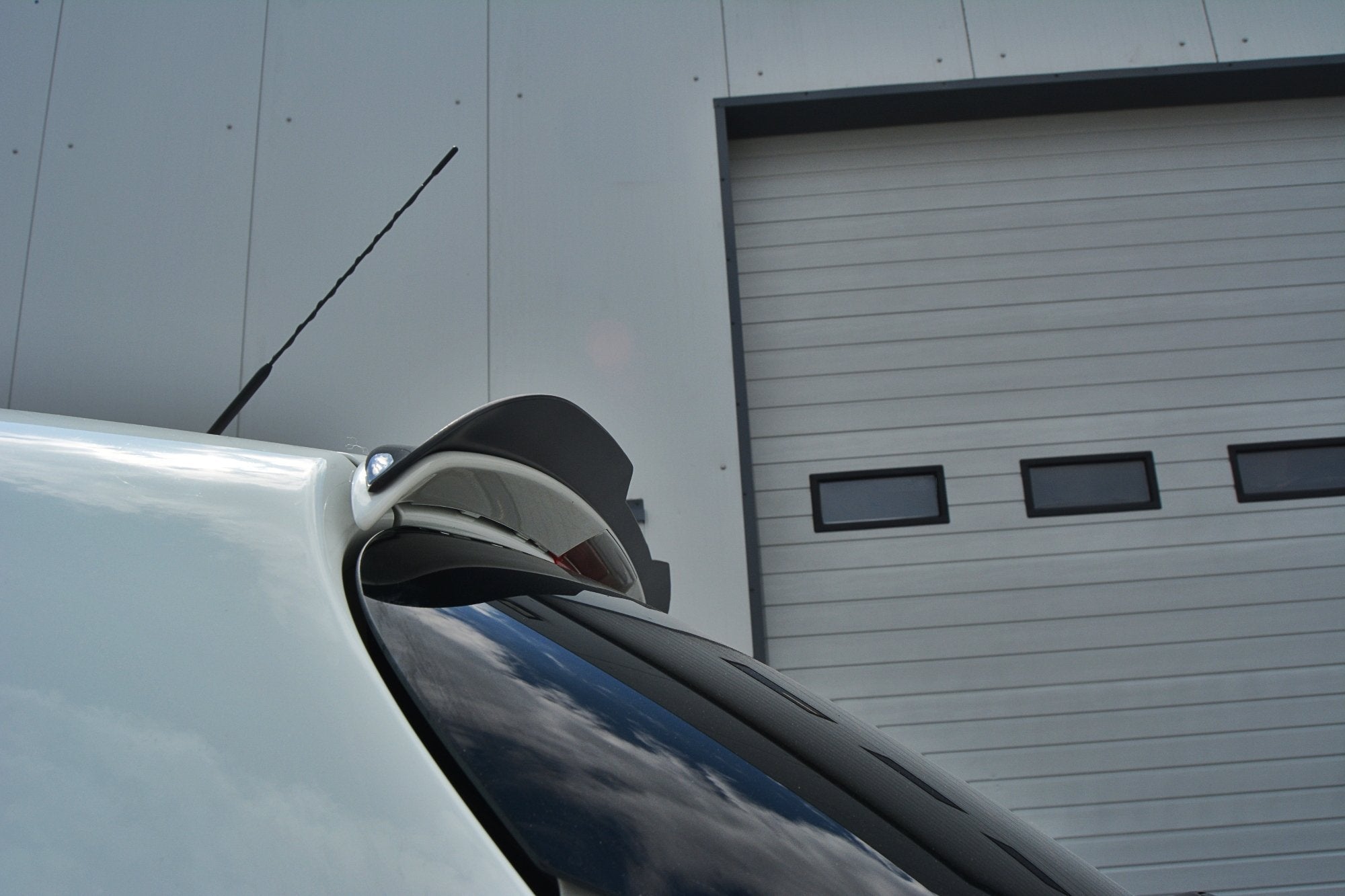 Maxton Design Extensión de alerón para Fiat Bravo Mk2 Sport - imagen 3