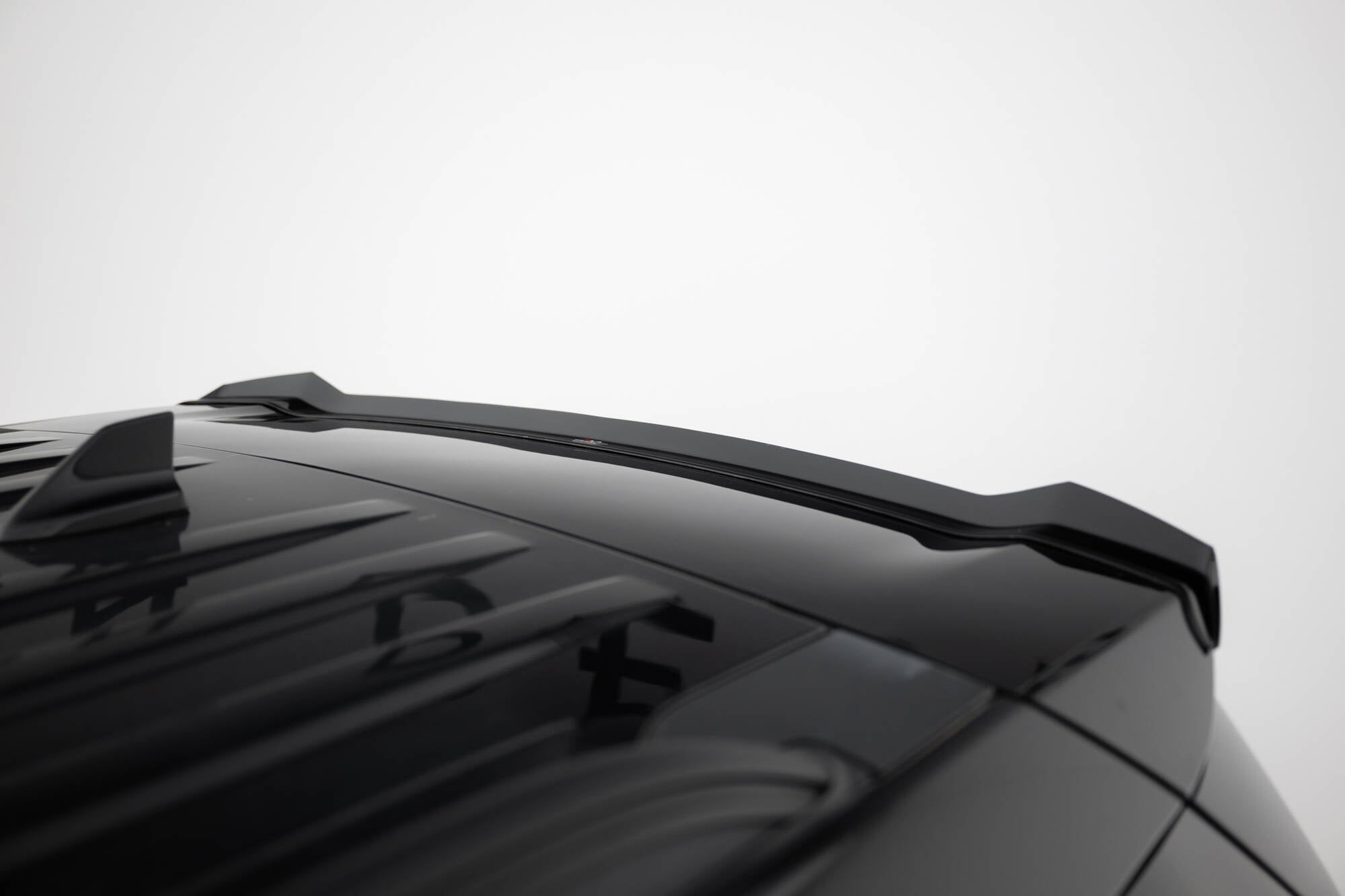 Maxton Design Extensión de alerón para Ford Explorer XLT Mk6 - imagen 3