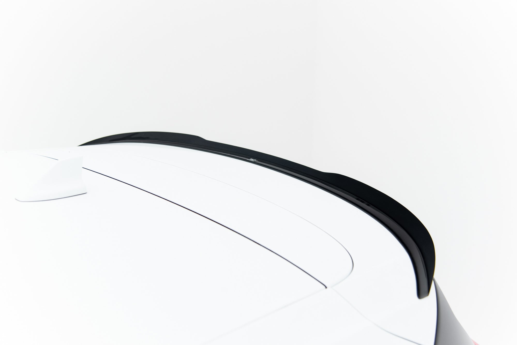 Maxton Design Extensión de alerón para Ford Focus Hatcback Mk4 - imagen 3