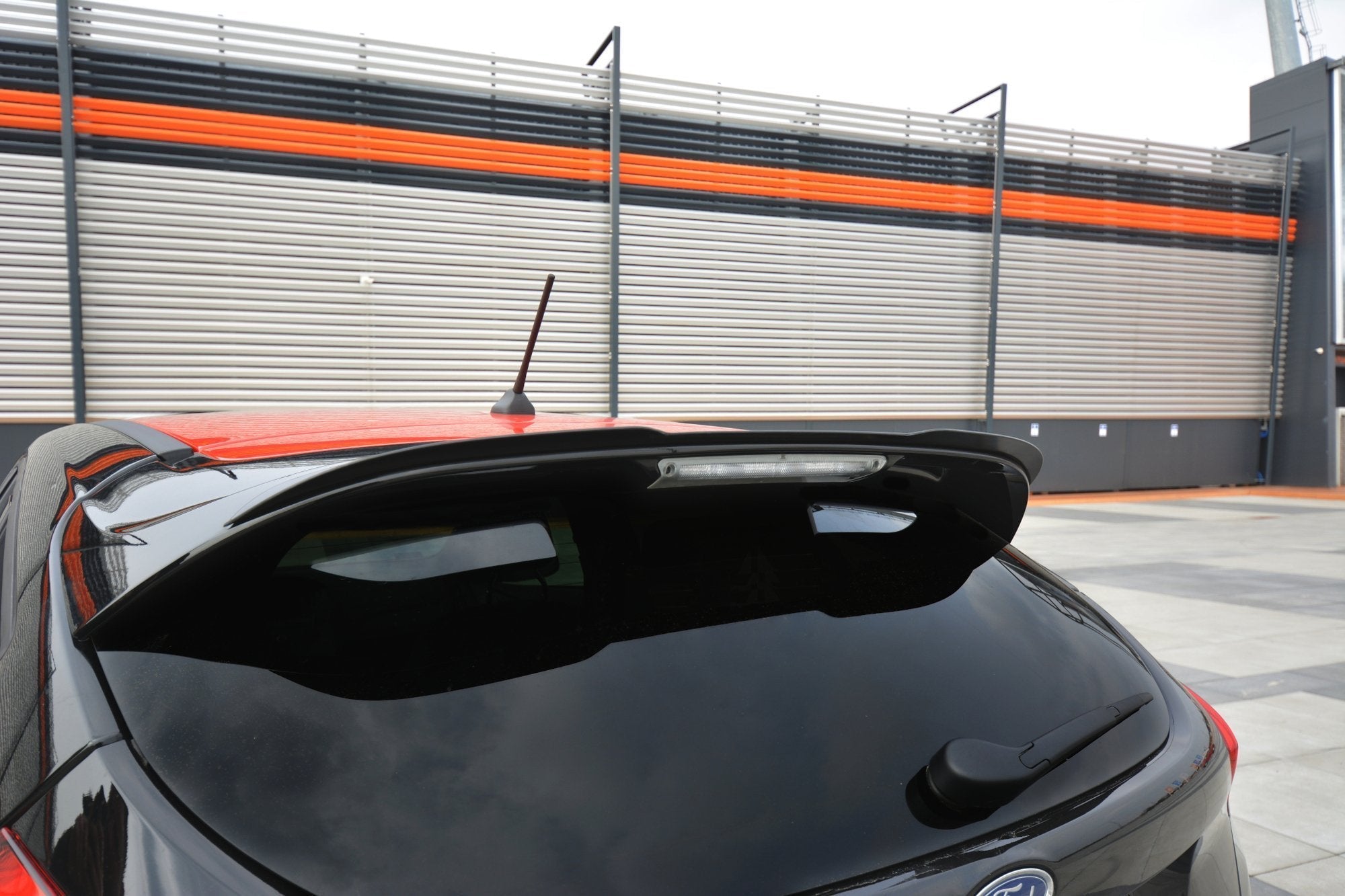 Maxton Design Extensión de alerón para Ford Focus ST-Line Mk3 Facelift - imagen 1