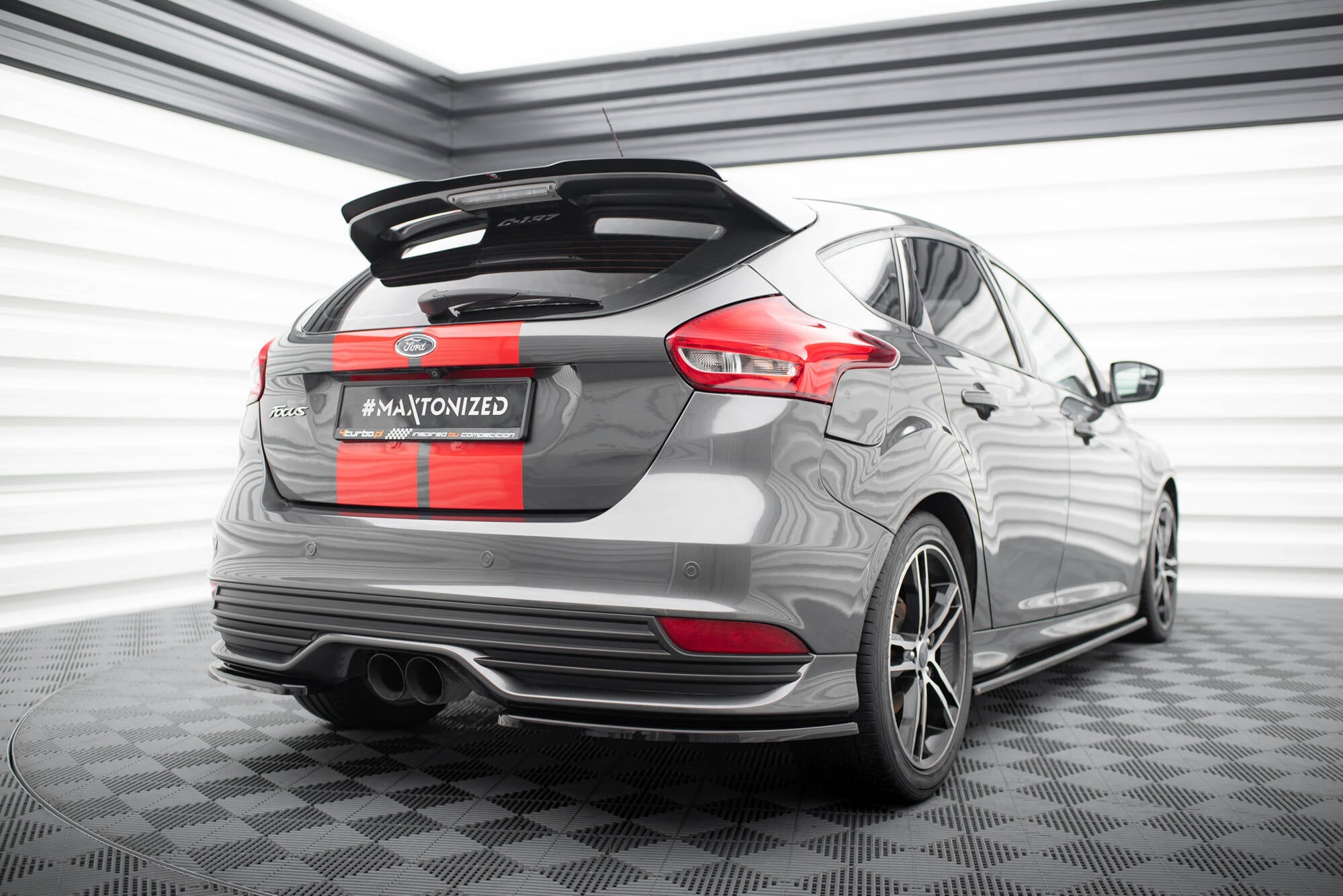 Maxton Design Extensión de alerón para Ford Focus ST Mk3 / Mk3 Facelift - imagen 2
