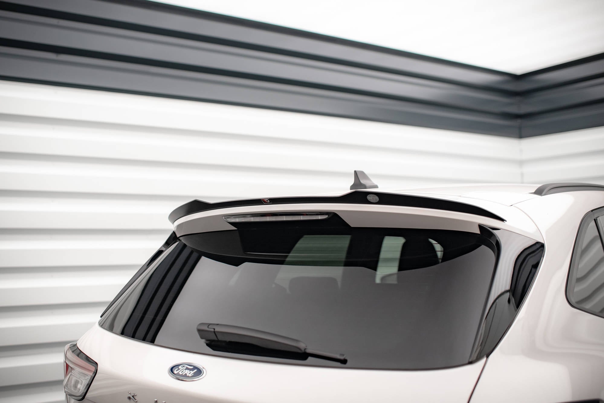 Maxton Design Extensión de alerón para Ford Kuga ST-Line Mk3 - imagen 1