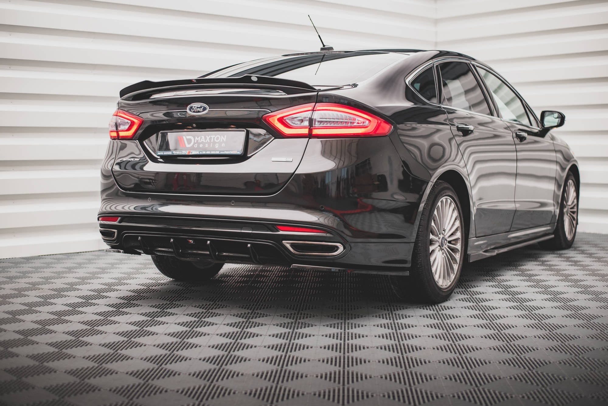 Maxton Design Extensión de alerón para Ford Mondeo Mk5 - imagen 2