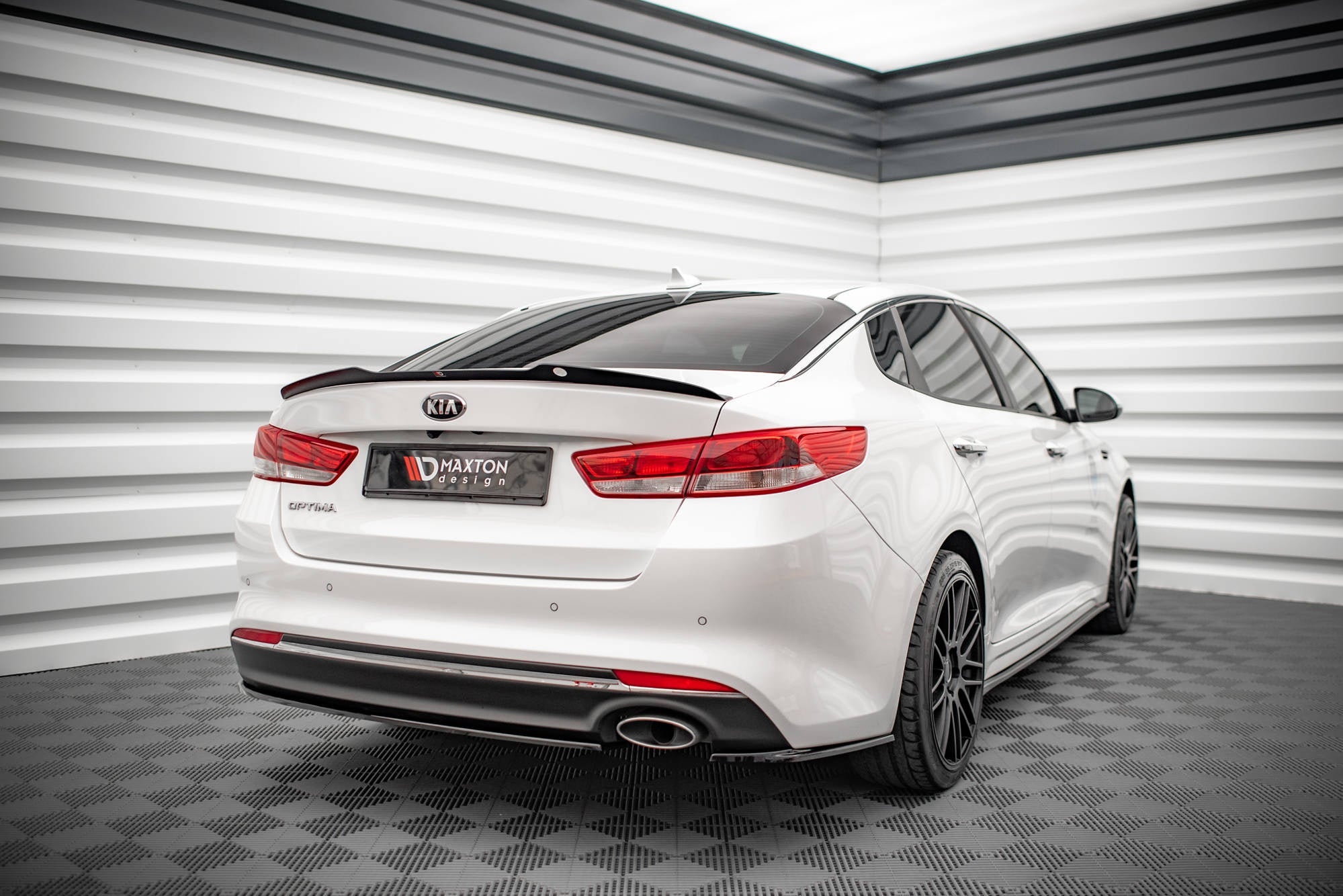 Maxton Design Extensión de alerón para Kia Optima Mk4 - imagen 3