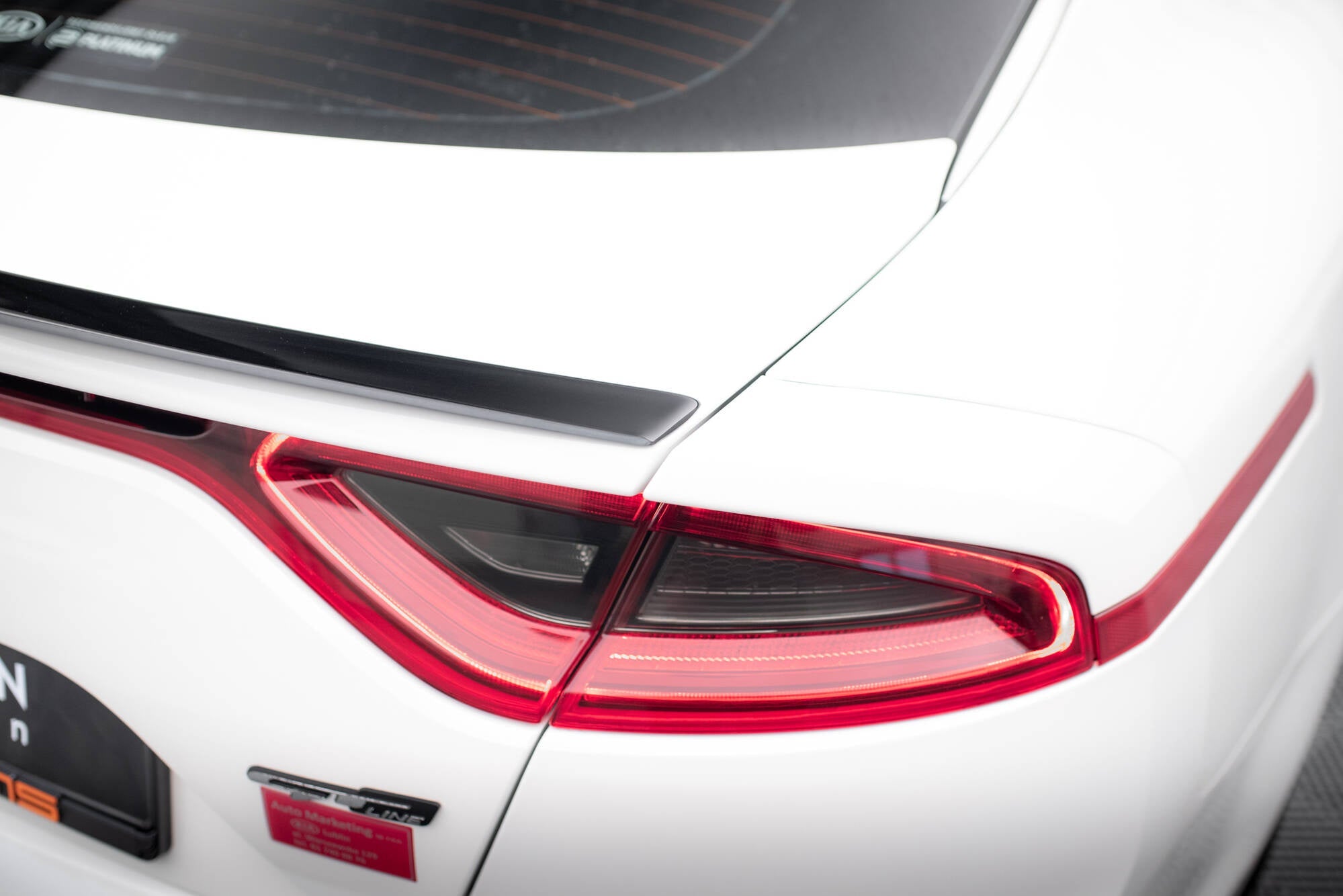 Maxton Design Extensión de alerón para Kia Stinger GT / GT-Line / Standard Mk1 - imagen 3