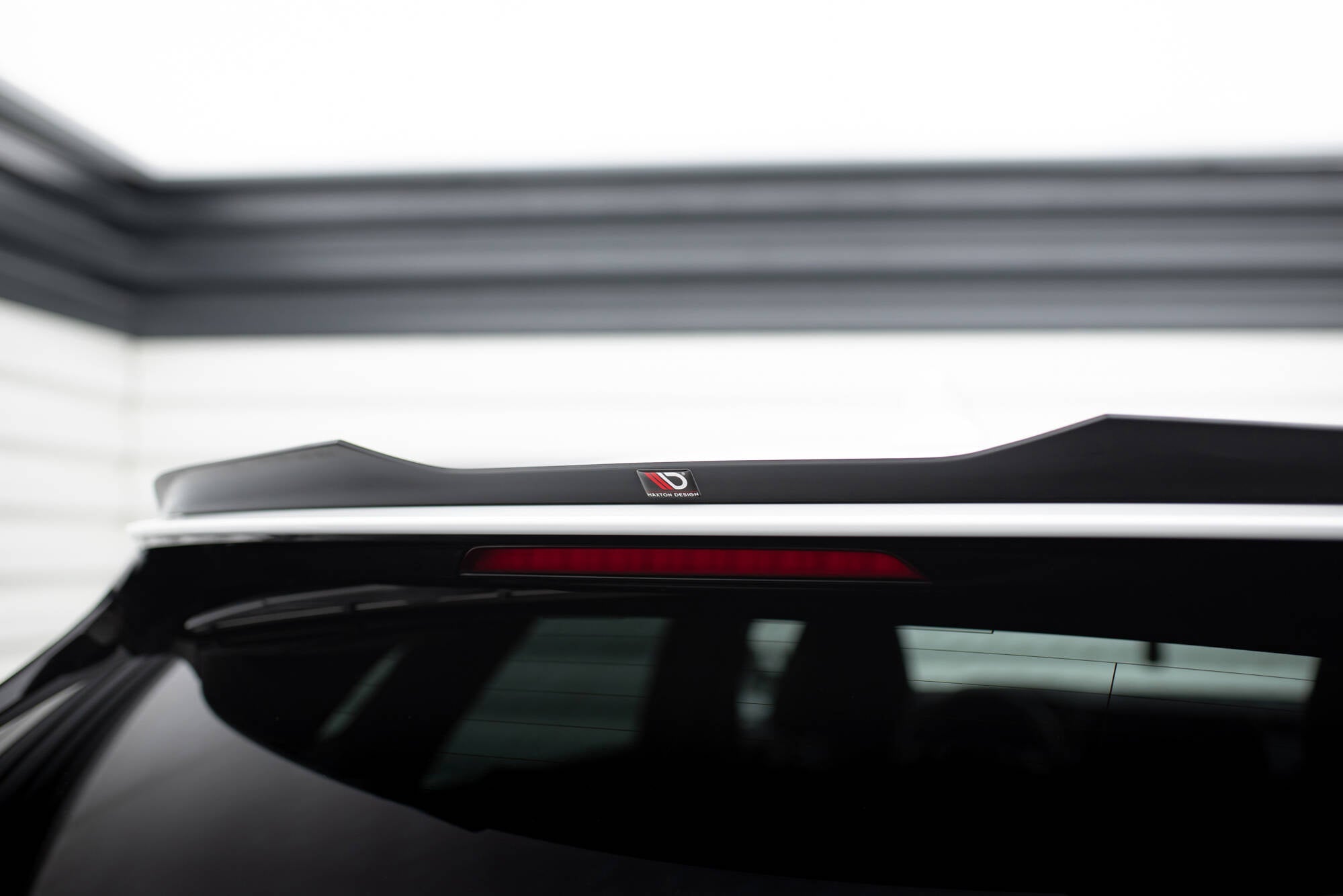 Maxton Design Extensión de alerón para Lexus RX F-Sport Mk5 - imagen 3