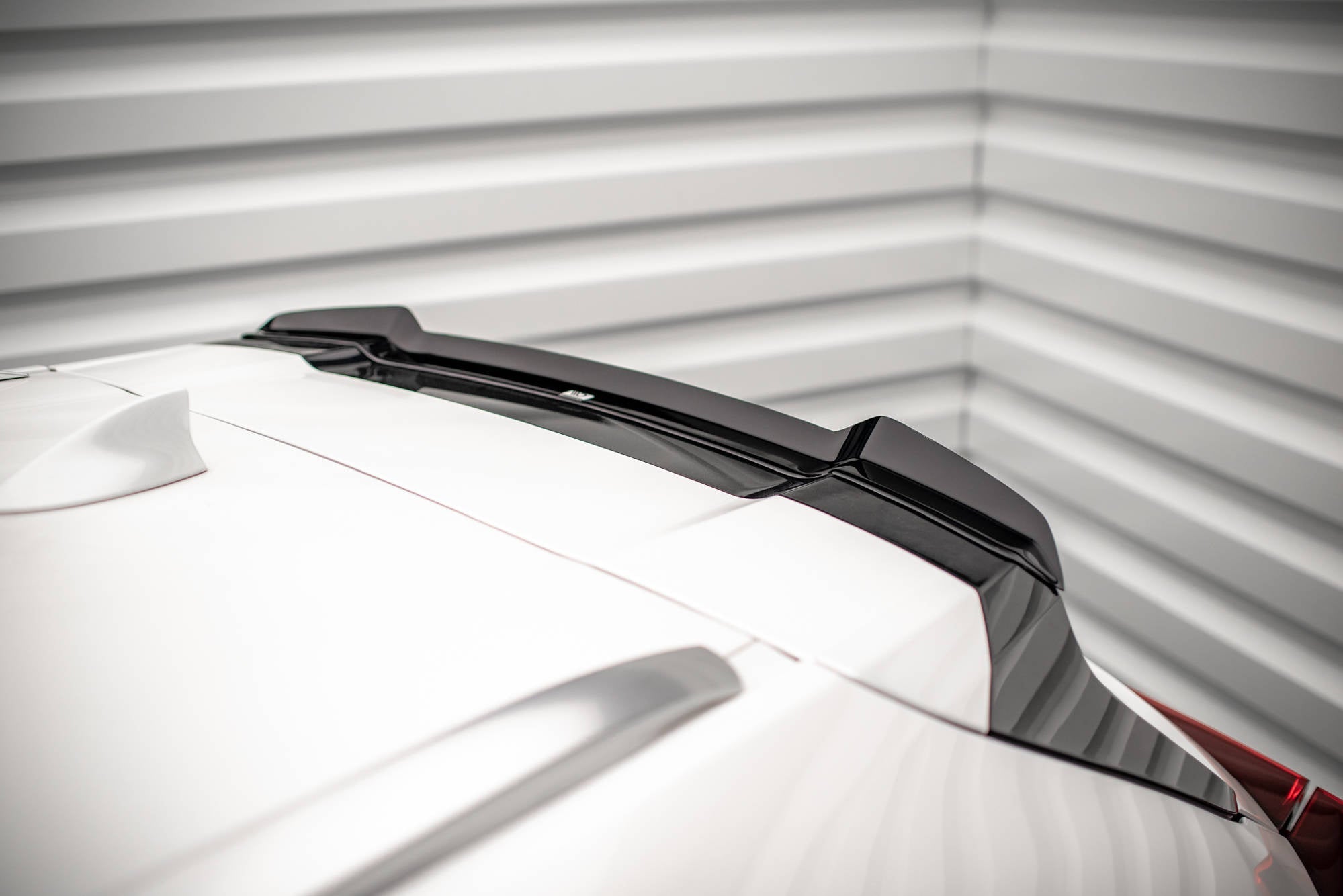 Maxton Design Extensión de alerón para Lexus UX Mk1 - imagen 2