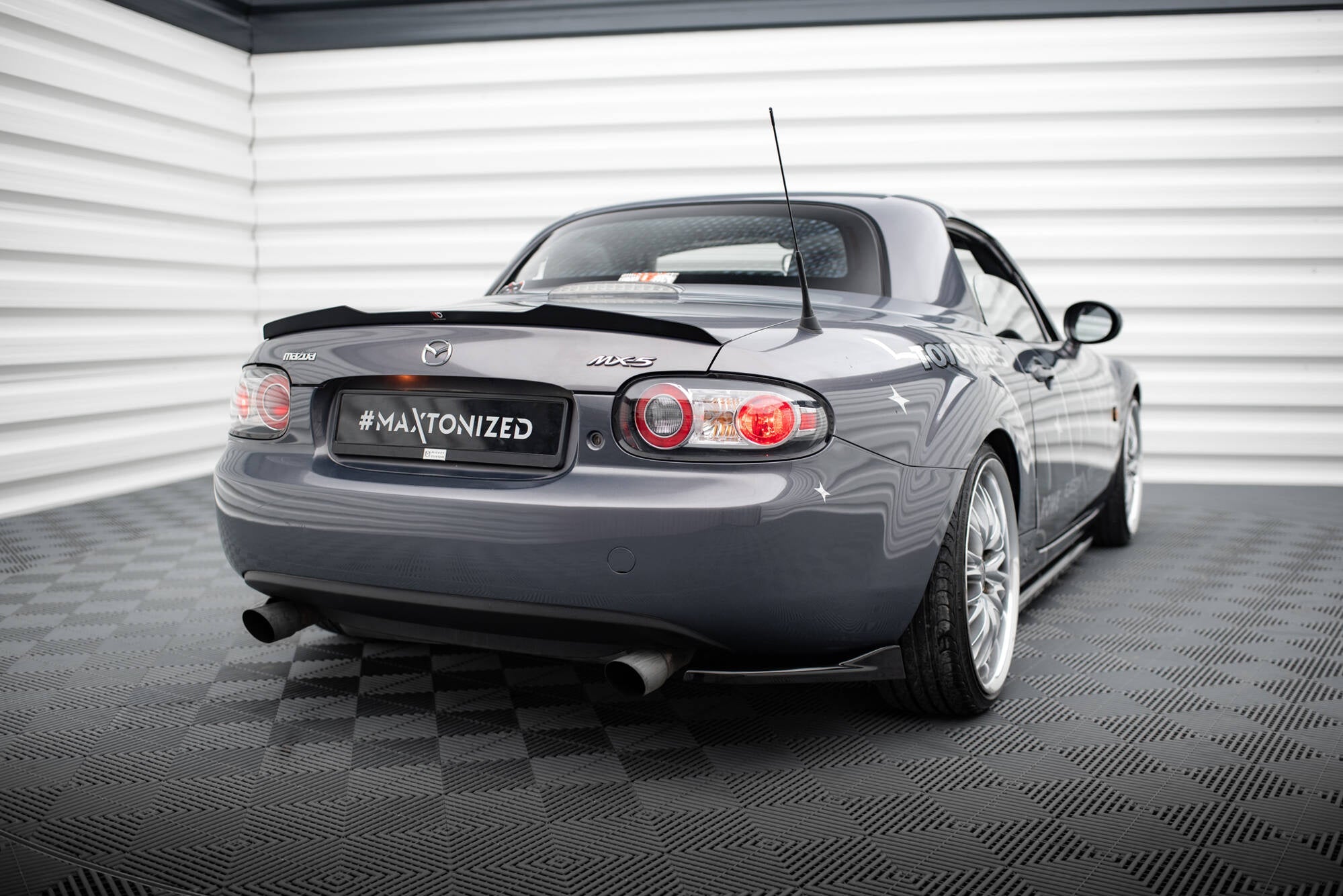 Maxton Design Extensión de alerón para Mazda MX5 Hardtop NC (Mk3) - imagen 3