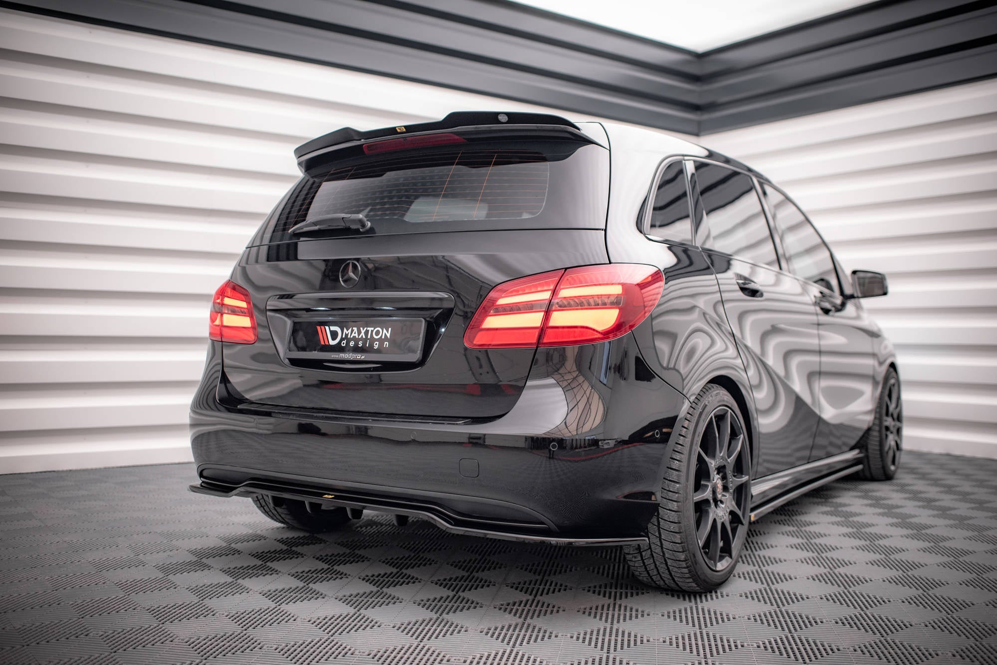Maxton Design Extensión de alerón para Mercedes-Benz B W246 Facelift - imagen 2