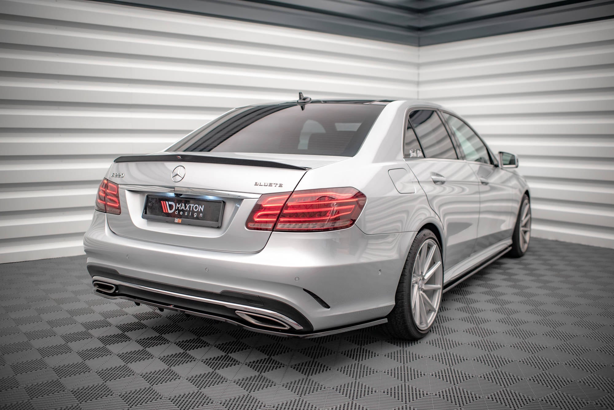 Maxton Design Extensión de alerón para Mercedes-Benz E63 AMG / AMG-Line / Standard Sedan W212 Facelift - imagen 1
