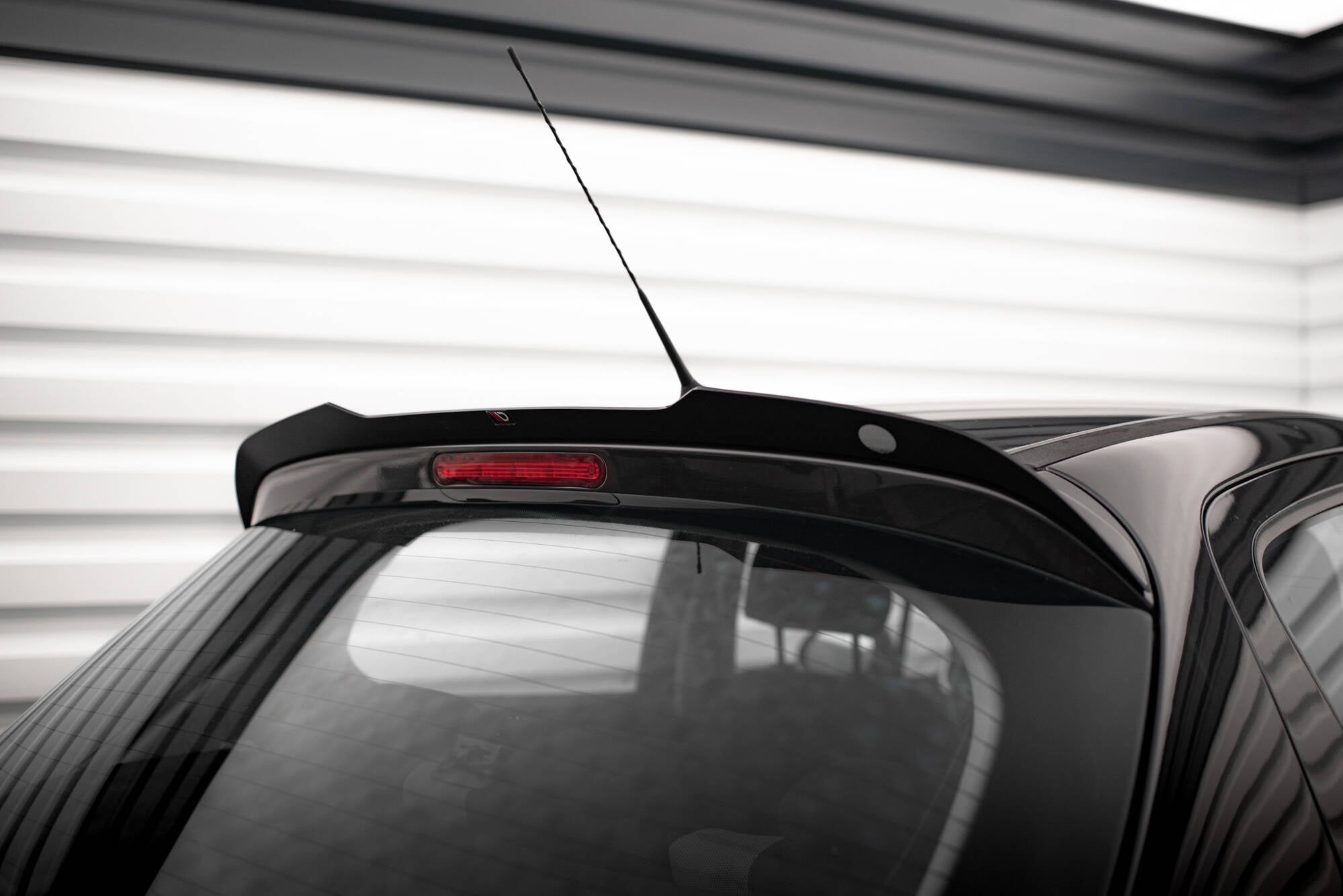 Maxton Design Extensión de alerón para Peugeot 207 Sport - imagen 1